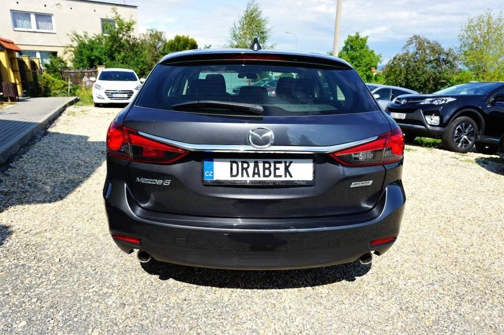 Mazda 6, 6 2.0 107 kW - fotka 6