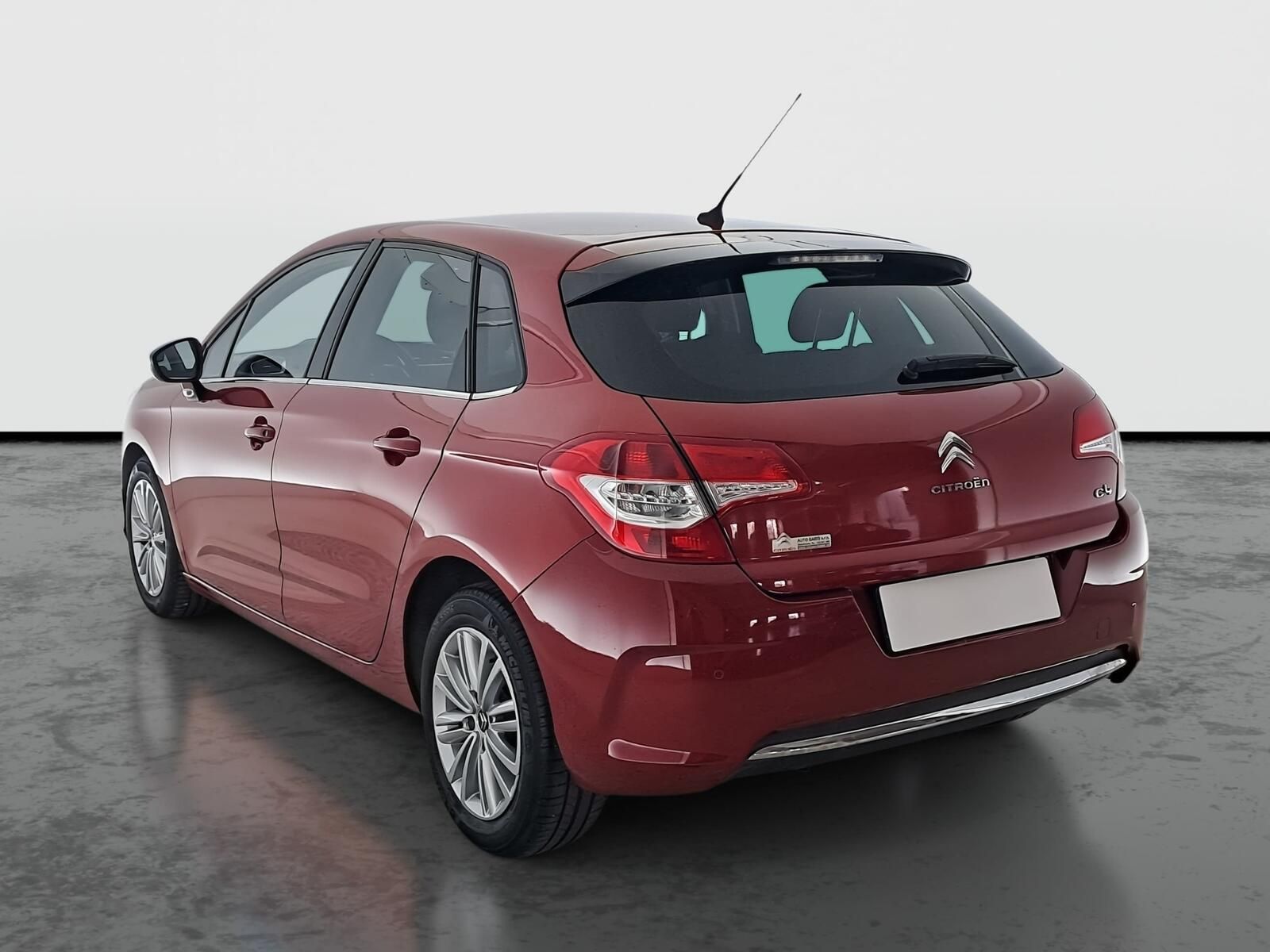 Citroën C4, 1.6 VTi, Automatická klima - fotka 4