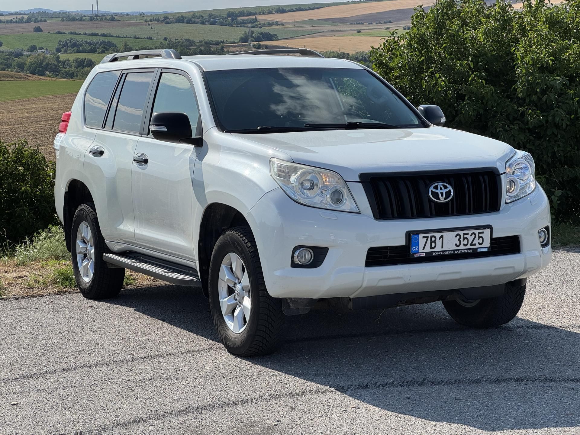 Toyota Land Cruiser, 3.0 D-4D 127 kW AUT Tažné - fotka 5