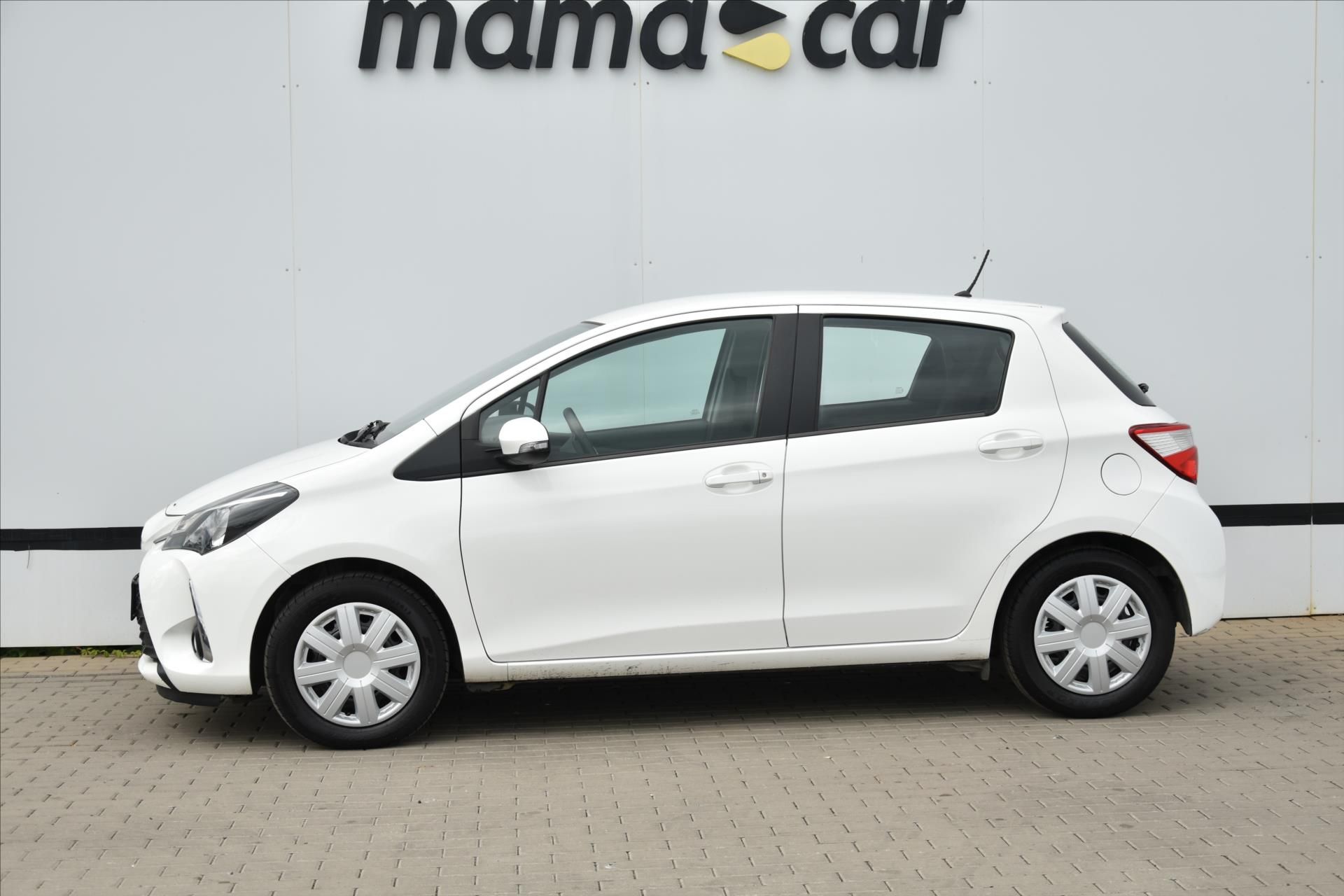 Toyota Yaris, 1.5 VVT-i 82kW SERVISNÍ KN.ČR - fotka 4