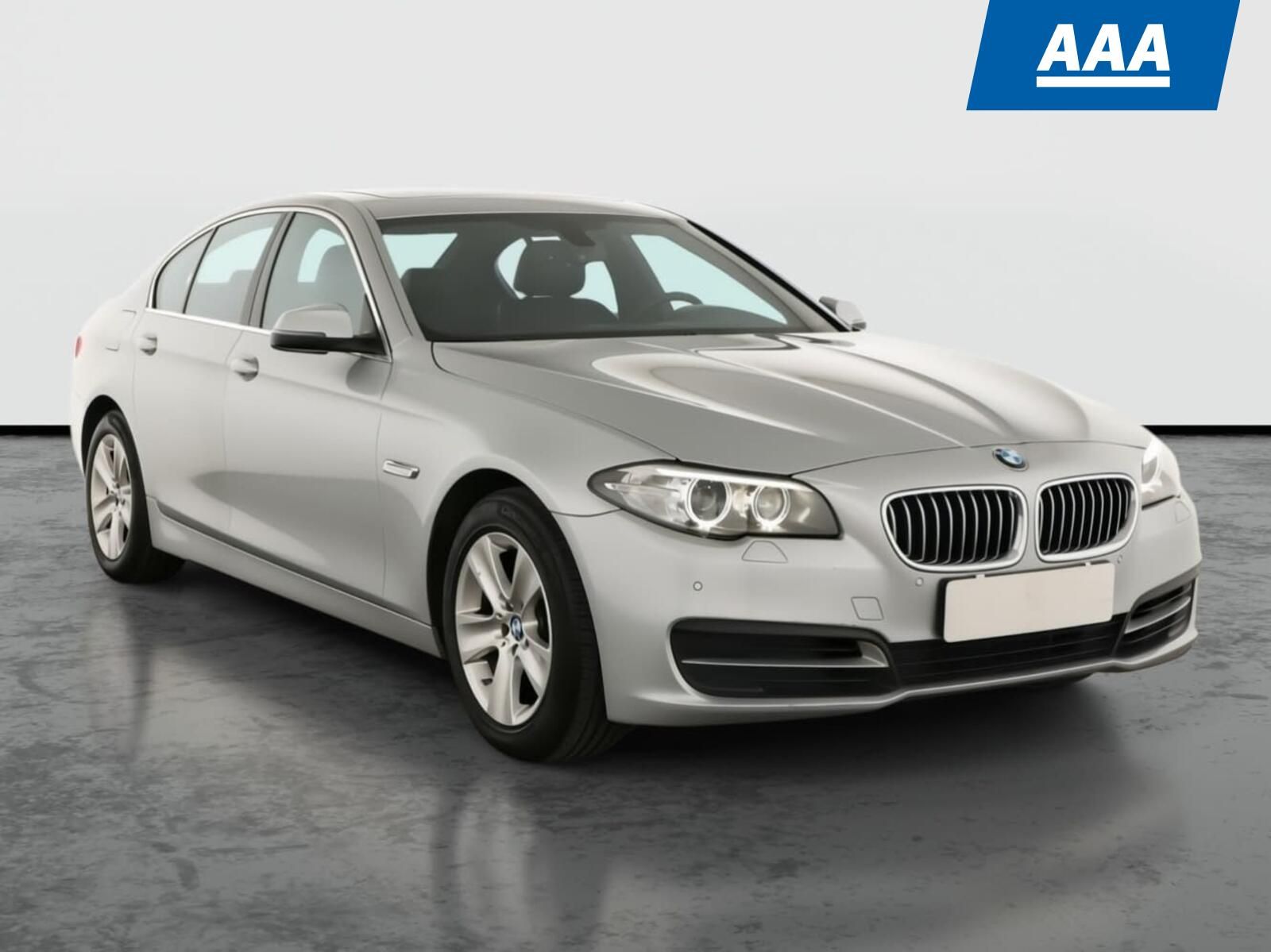 BMW Řada 5, 520d, Automat, Kůže
