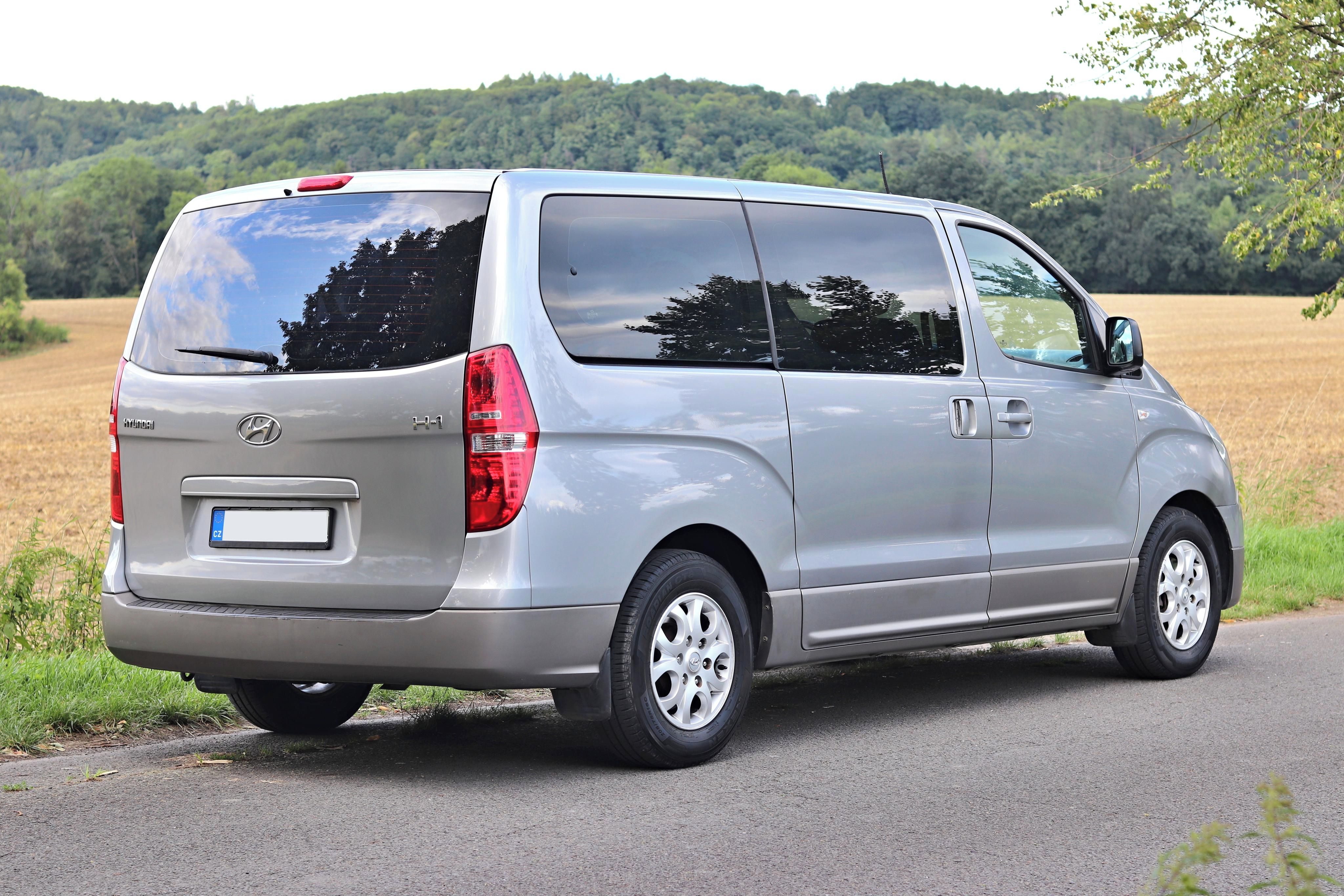 Hyundai H 1, 2,5 CRDi, 8 míst, CZ, 2xpneu - fotka 3
