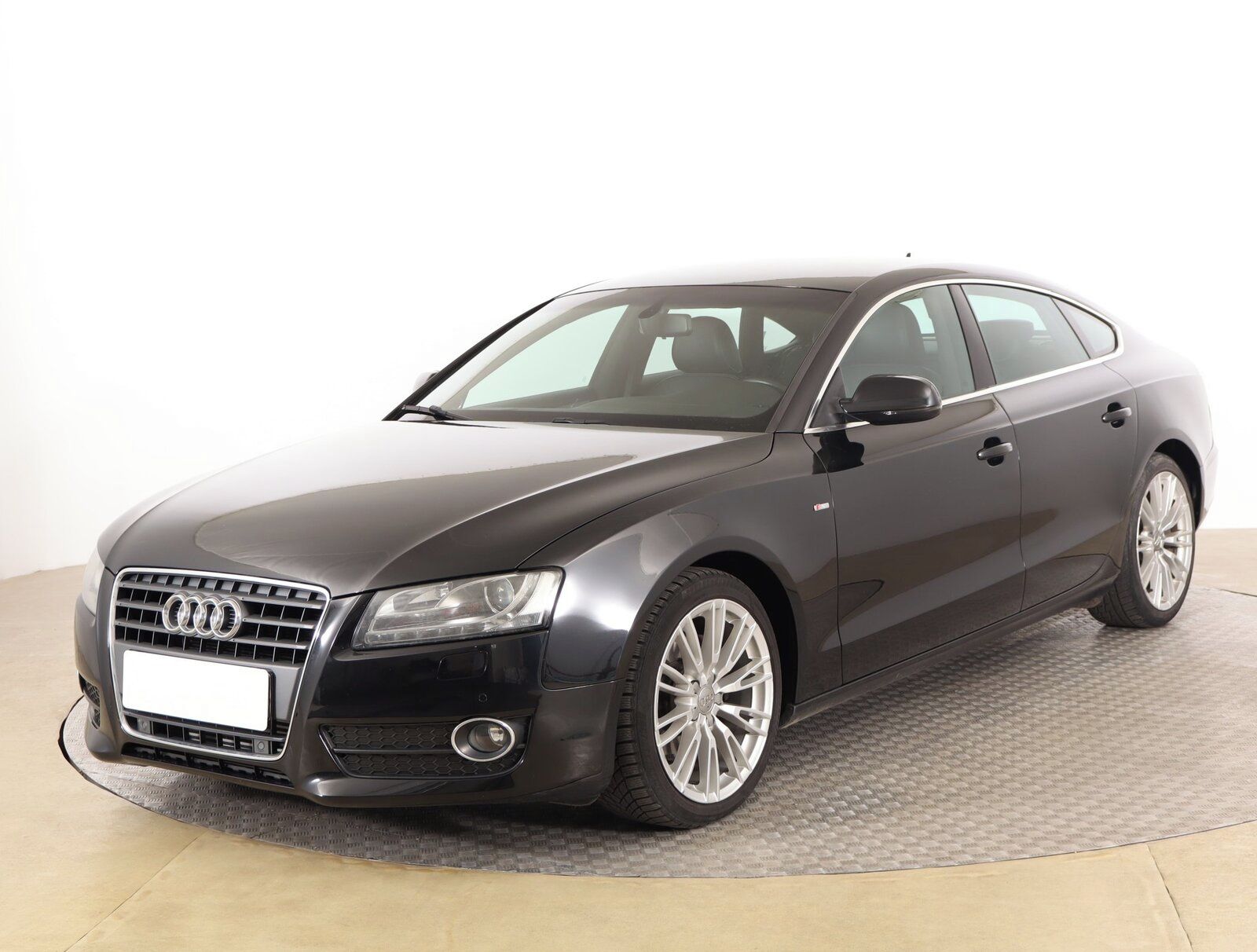 Audi A5, 2.0 TFSI, S-Line - fotka 2
