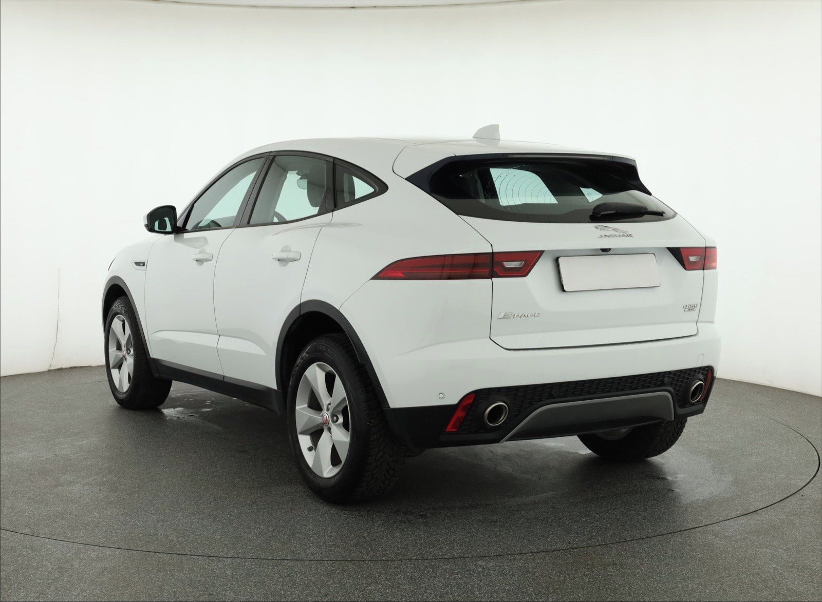Jaguar E-Pace, D150 AWD, 4X4, Automat, ČR - fotka 4