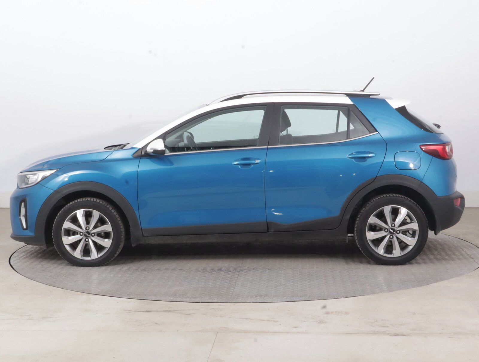 Kia Stonic, 1.0 T-GDI, EXCLUSIVE, DPH - fotka 3