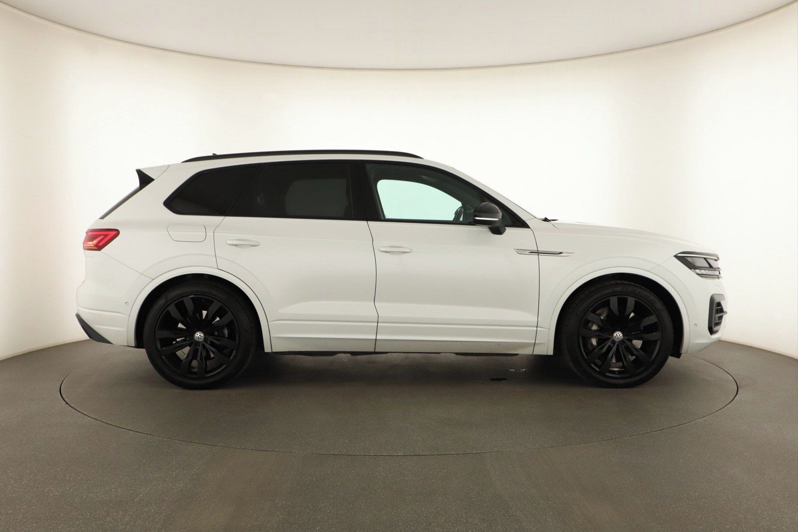 Volkswagen Touareg, V8 TDI, R-Line - fotka 6