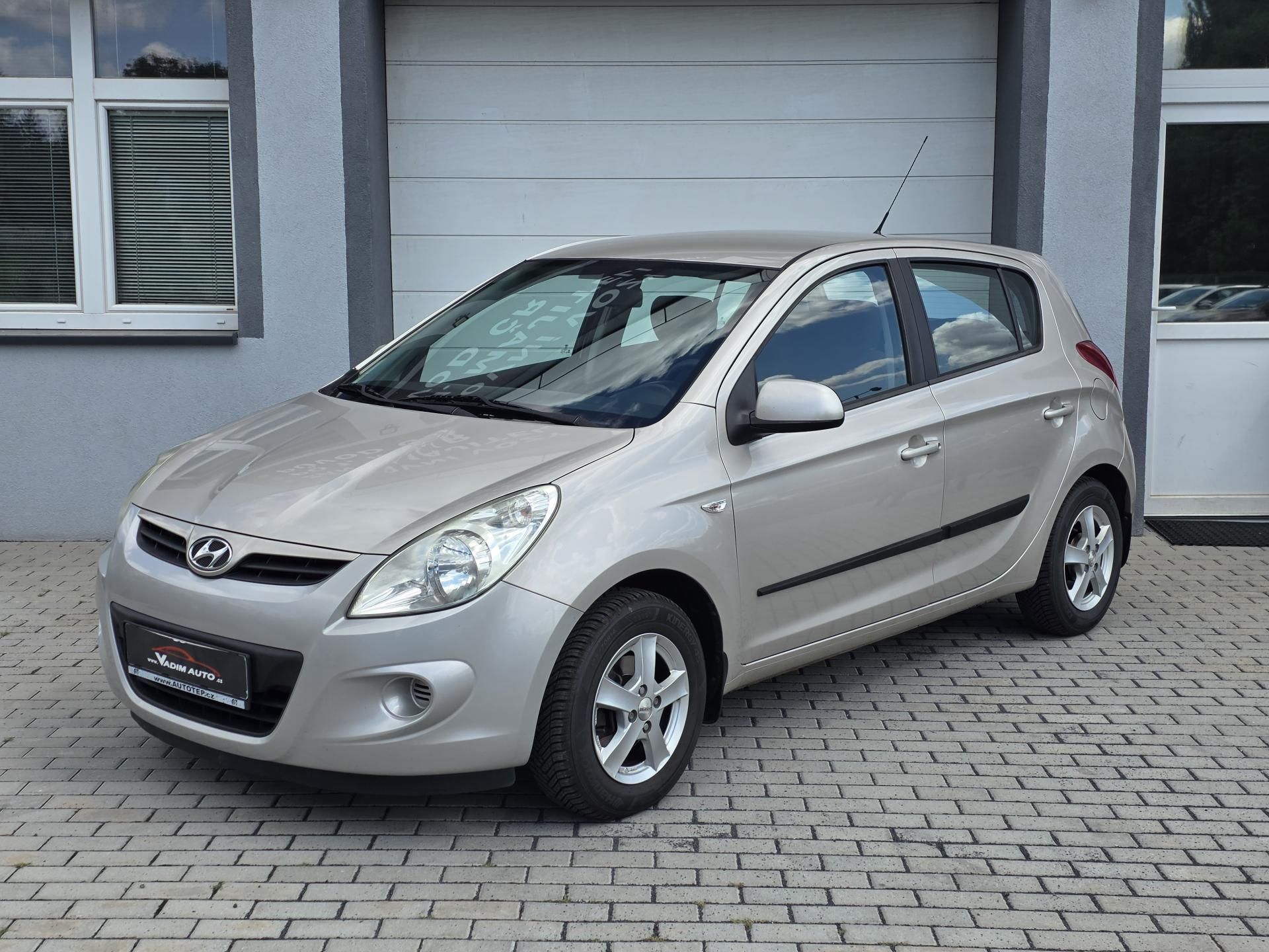 Hyundai i20, 1.2i 57kW P.SENZORY ČR NOVÉ - fotka 2
