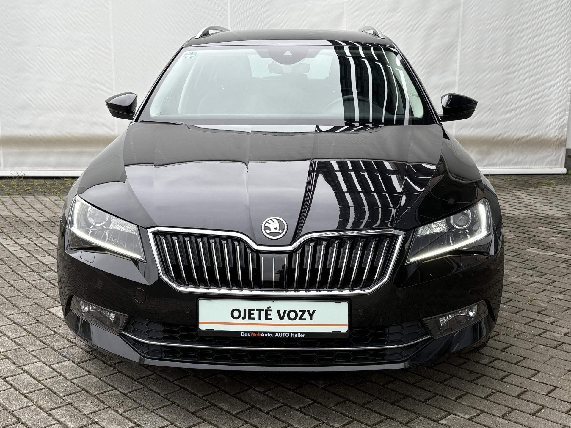 Škoda Superb, Combi 1.6 TDI STYLE 88 kW M6F - fotka 4