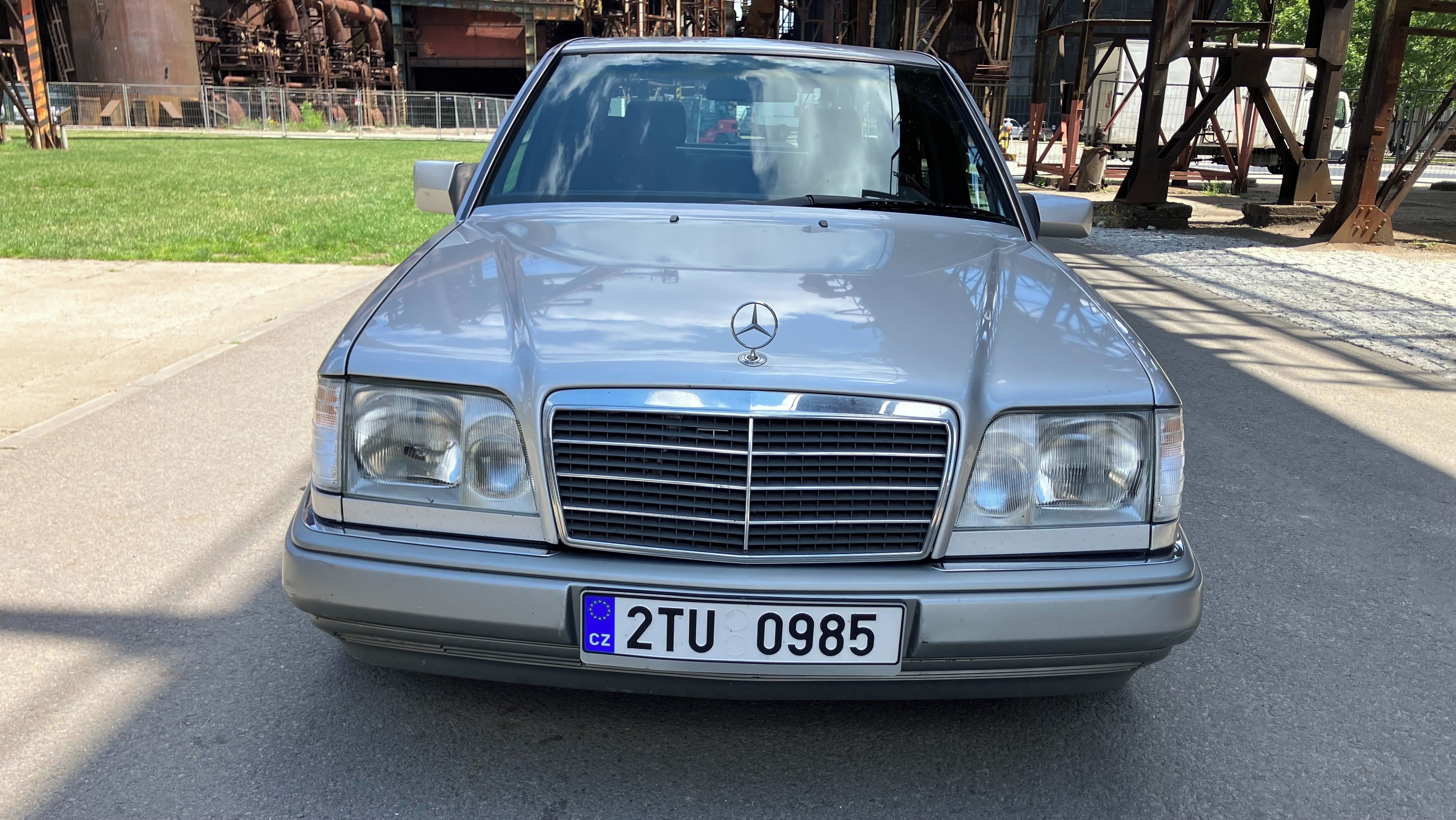 Mercedes-Benz 200, Mercedes Benz W124 E200 - fotka 2