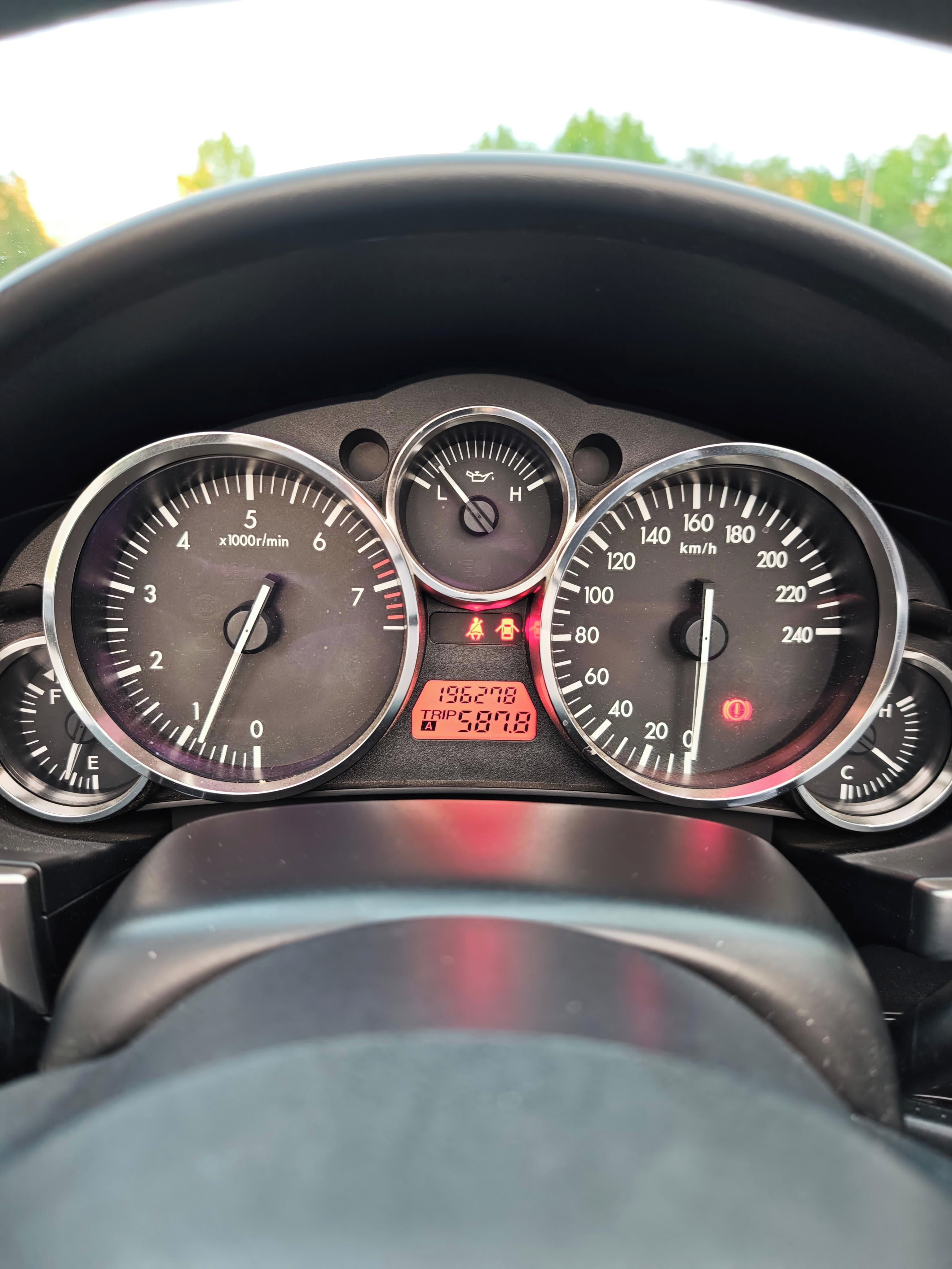 Mazda MX-5, 2.0 Marble bílá - fotka 6