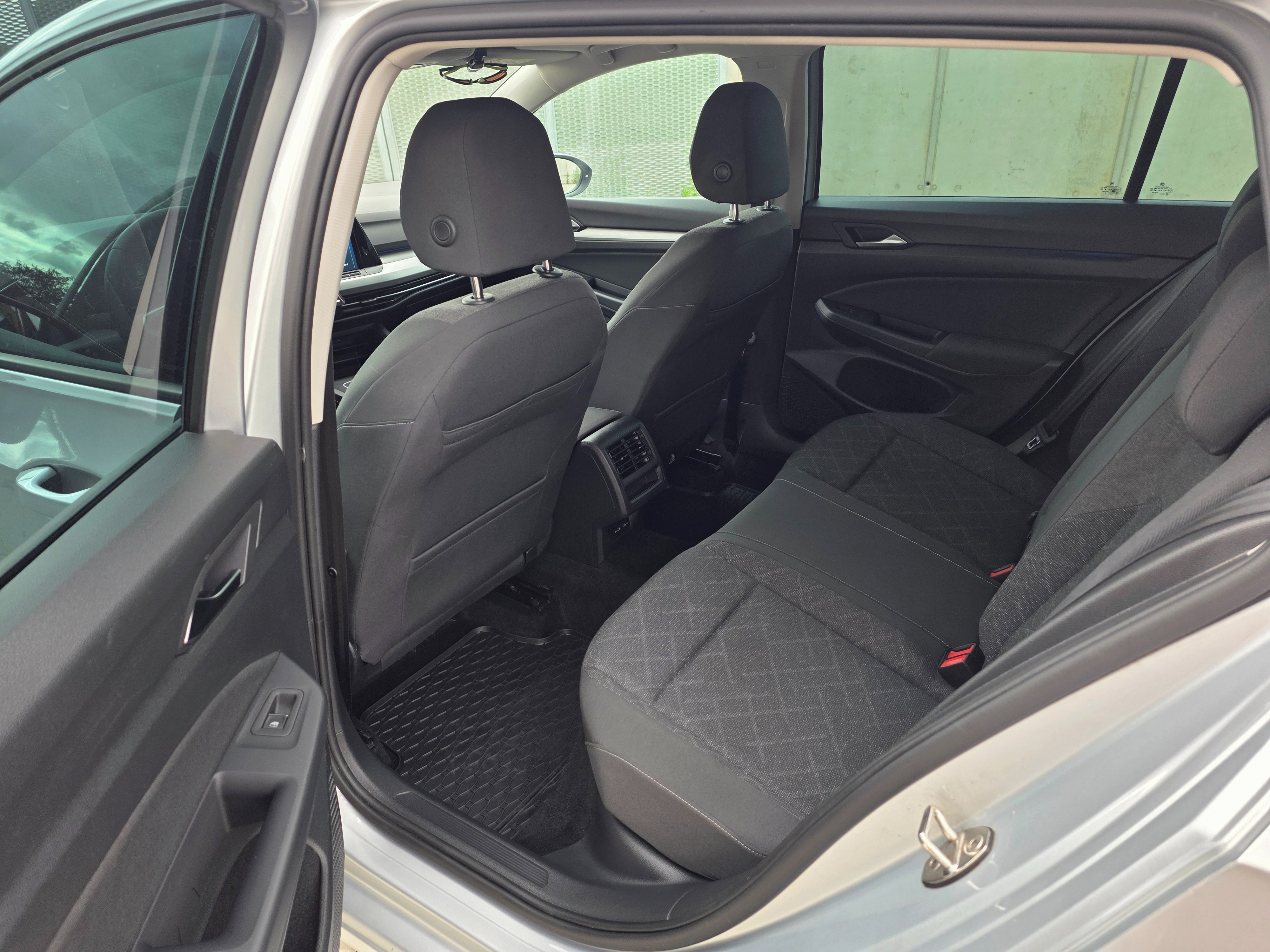 Volkswagen Golf, 2.0 TDI 110 kW 7DSG + TAŽNÉ - fotka 5