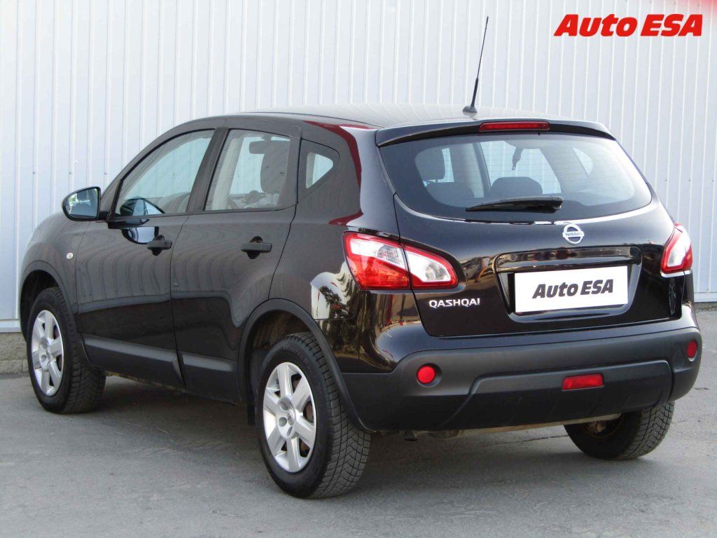 Nissan Qashqai, 1.6i,1.maj,ČR - fotka 6