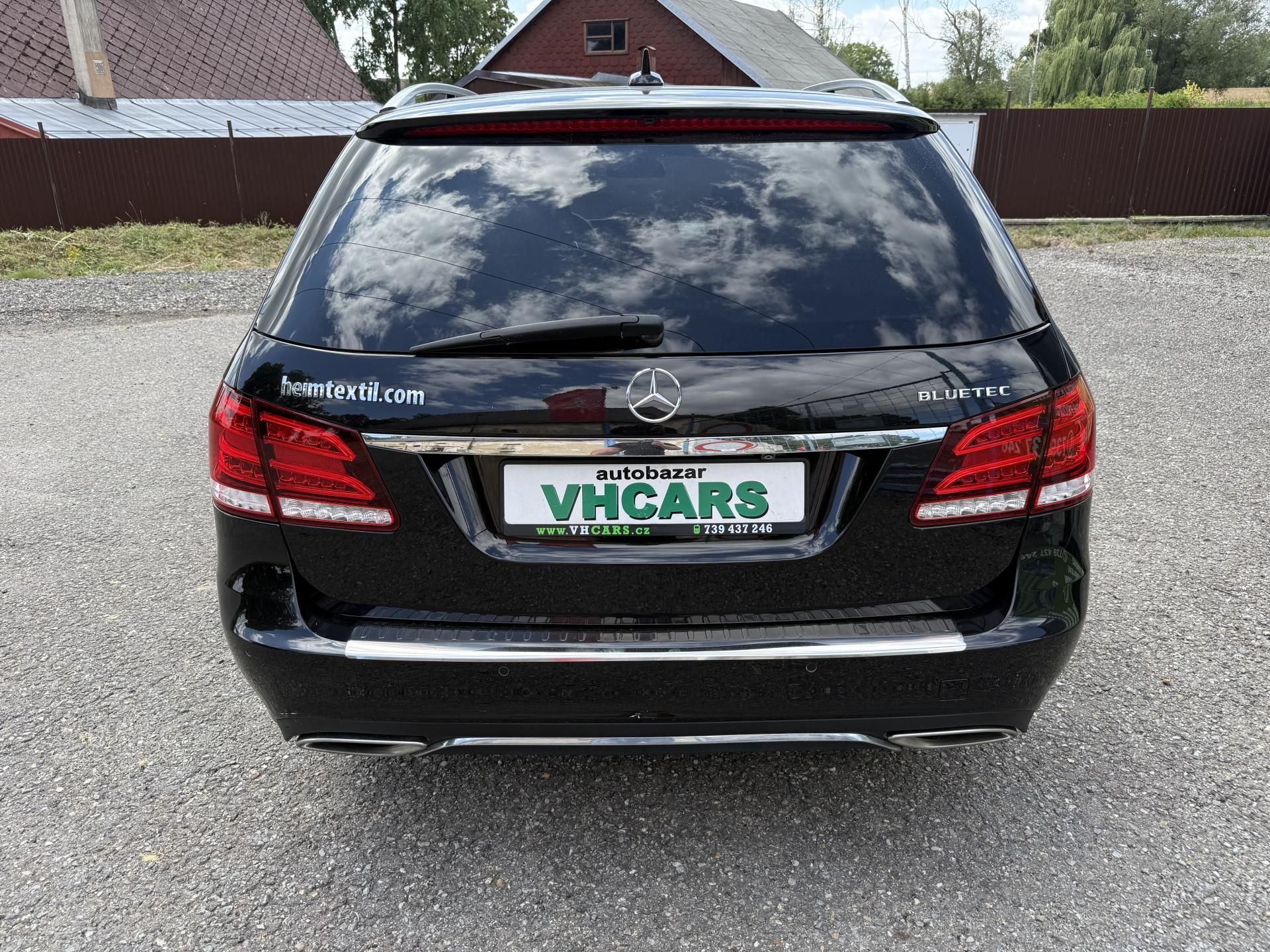 Mercedes-Benz Třídy E, 220D  BlueTec 4MATIC TAŽNÉ - fotka 6