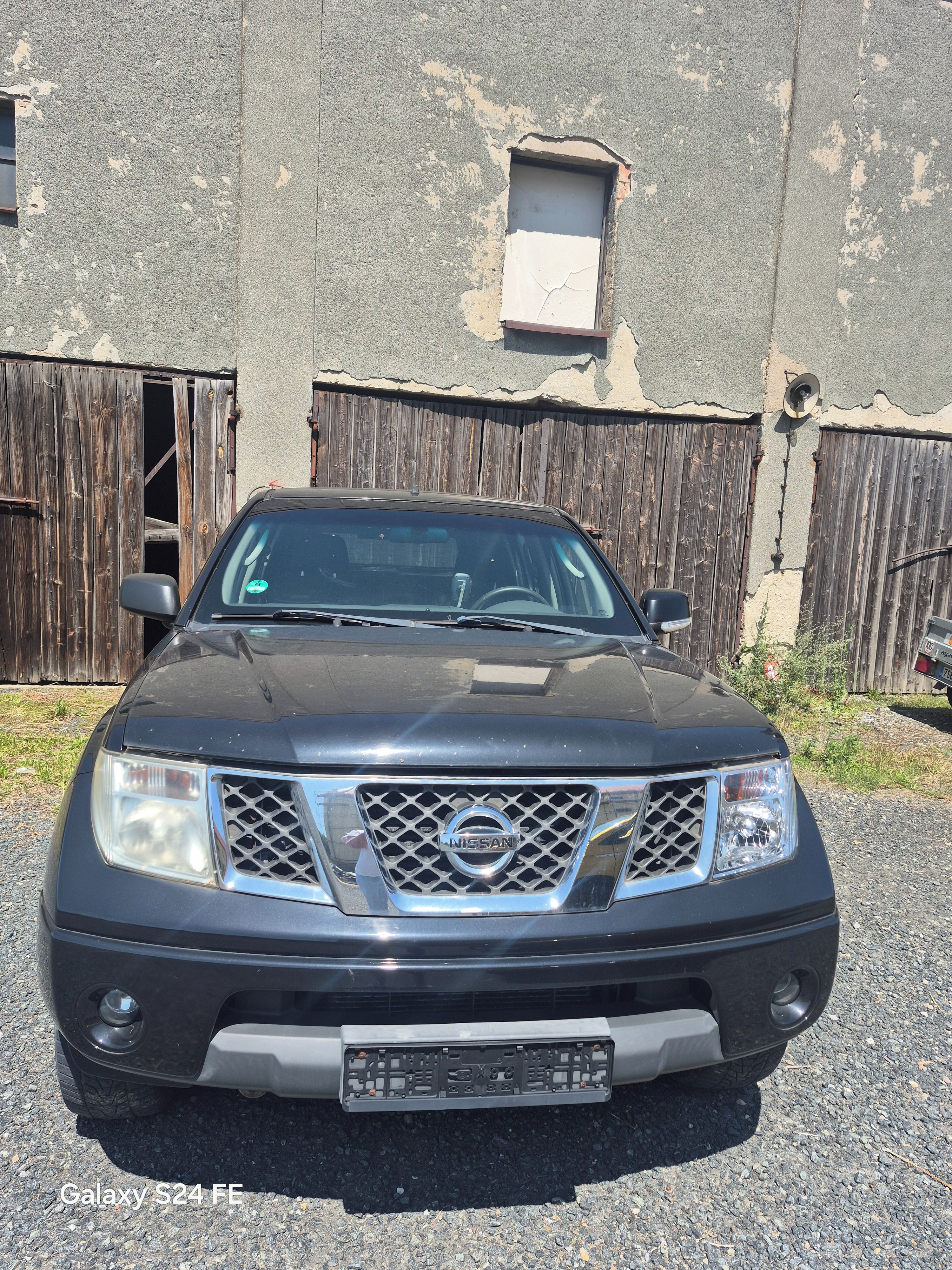 Nissan Navara, 2.5TD 126KW - fotka 2