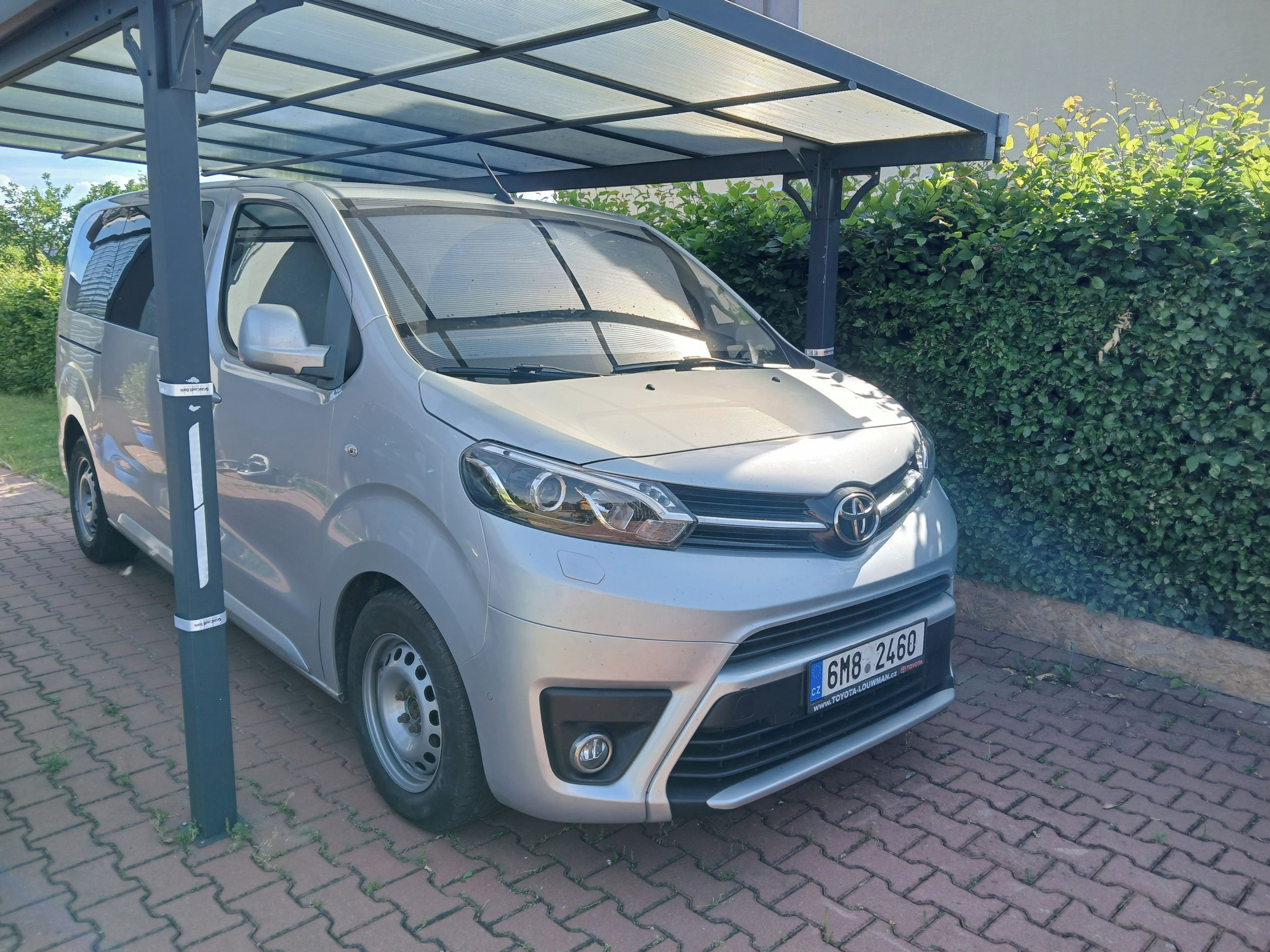 Toyota Proace, Toyota Proace Verso Famil