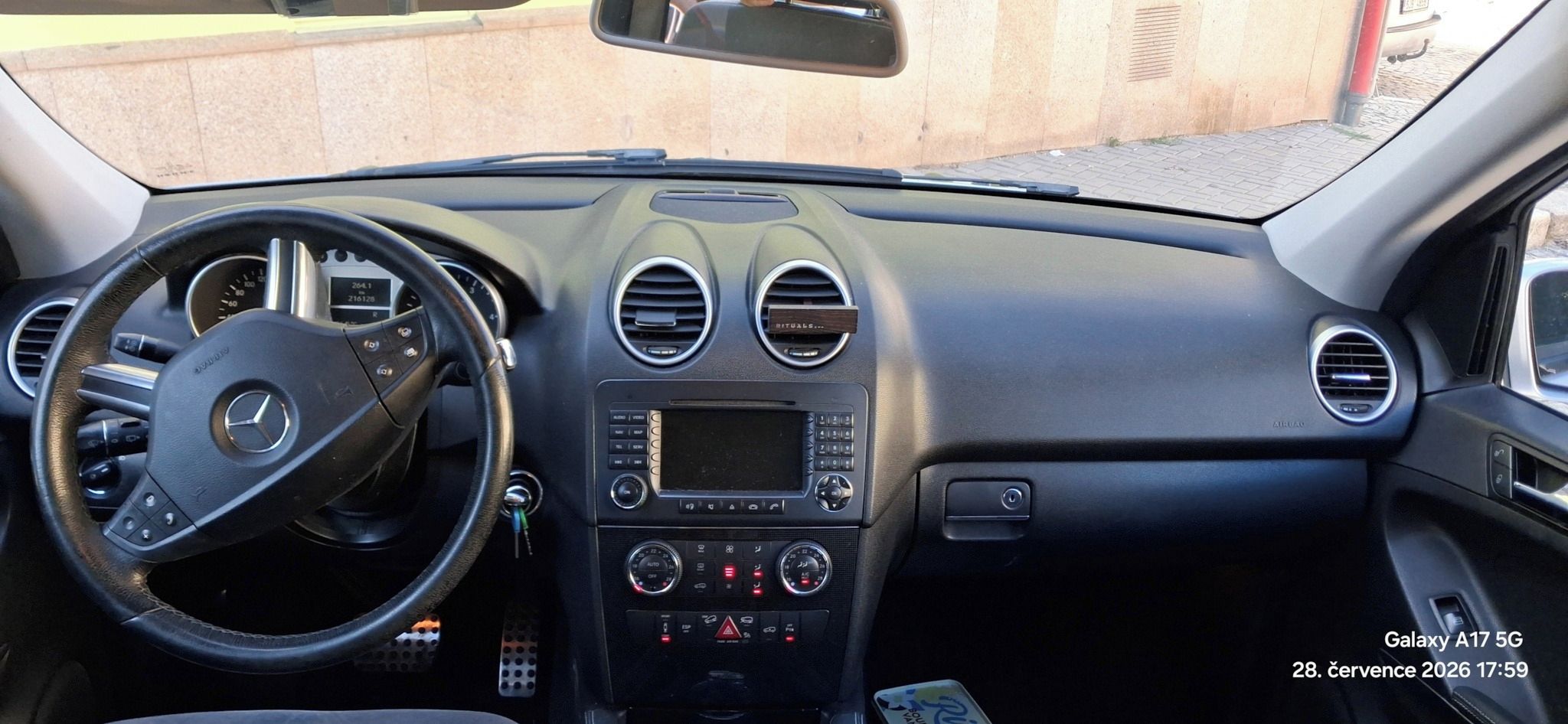 Mercedes-Benz ML, ML280CDi - servisováno v MB - fotka 6