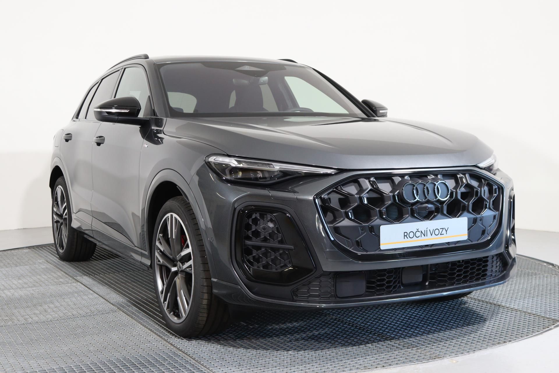 Audi Q5, TDI quattro Stronic - fotka 3