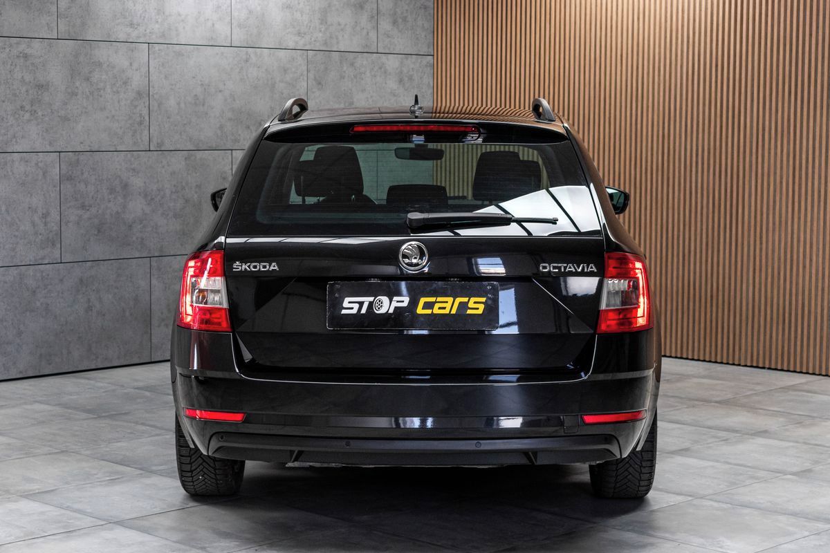Škoda Octavia, 1.6 TDI 85kW *MirrorLink*ACC* - fotka 5
