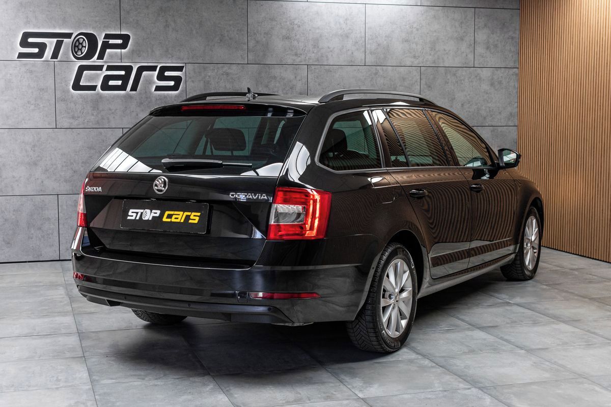 Škoda Octavia, 1.6 TDI 85kW *MirrorLink*ACC* - fotka 6