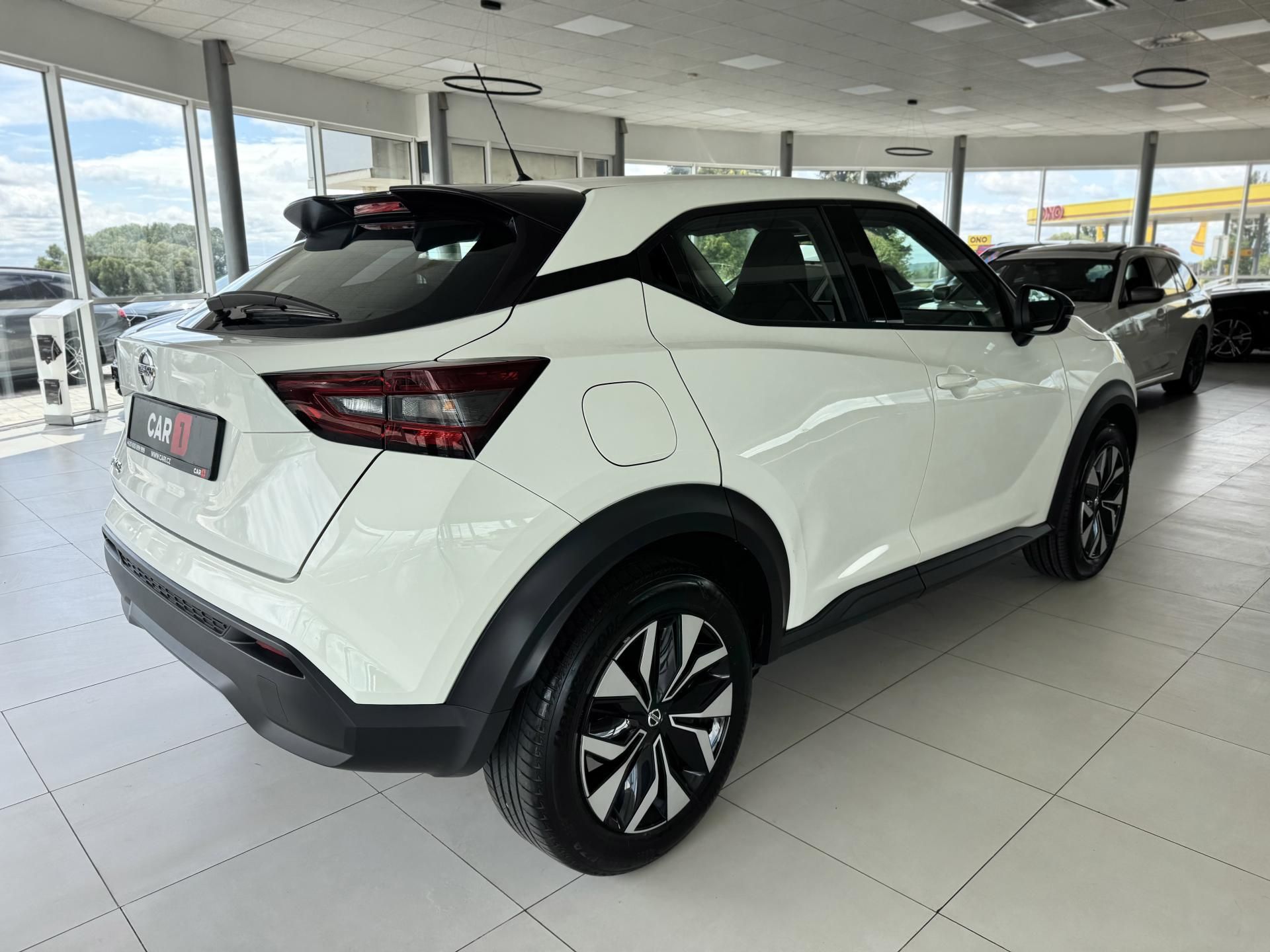Nissan Juke, 1,0DIG-T 114*Kamera*Navi*LED* - fotka 4