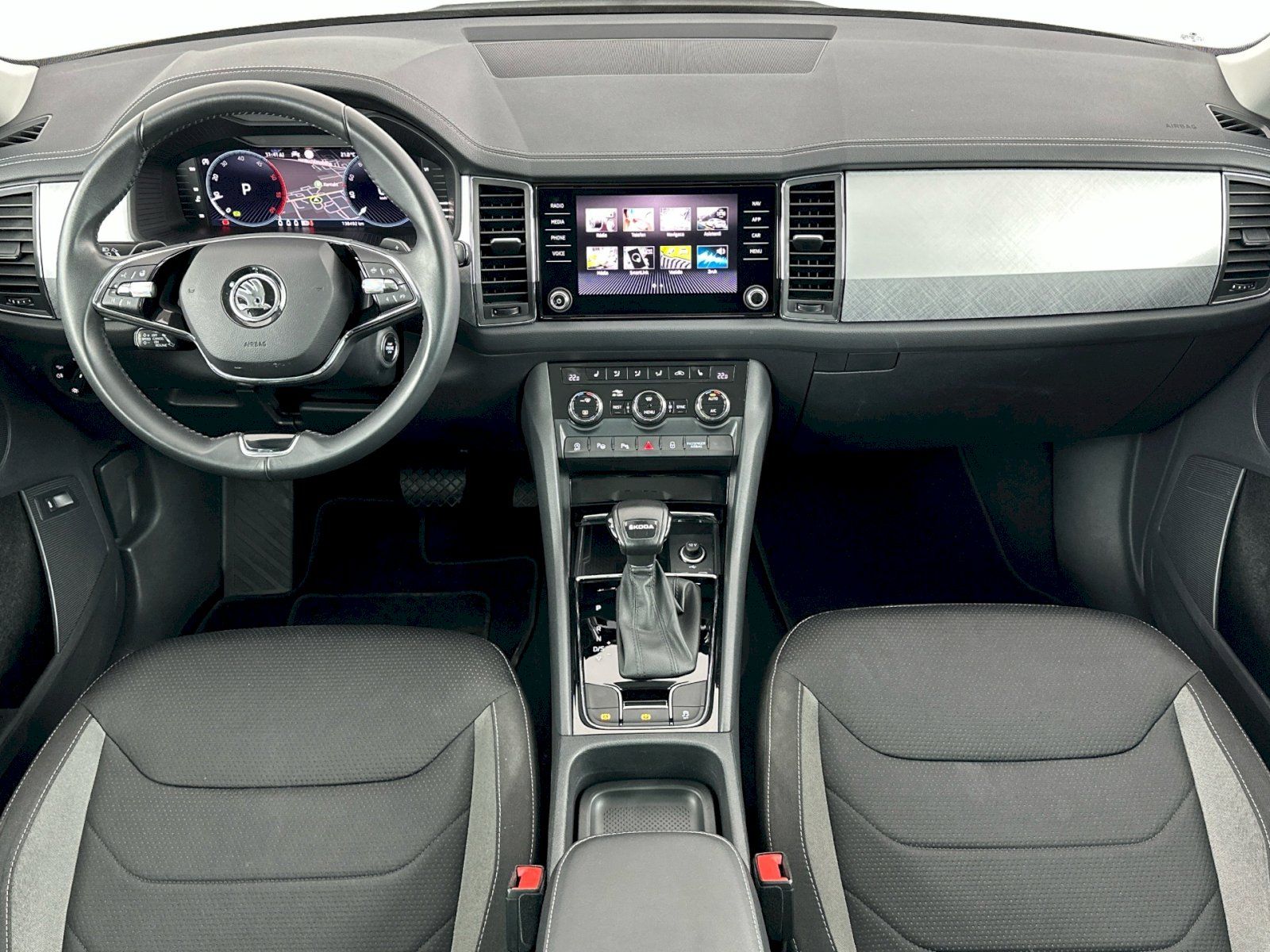 Škoda Kodiaq, DSG 2.0TDI 110kW Ambition Tour - fotka 5