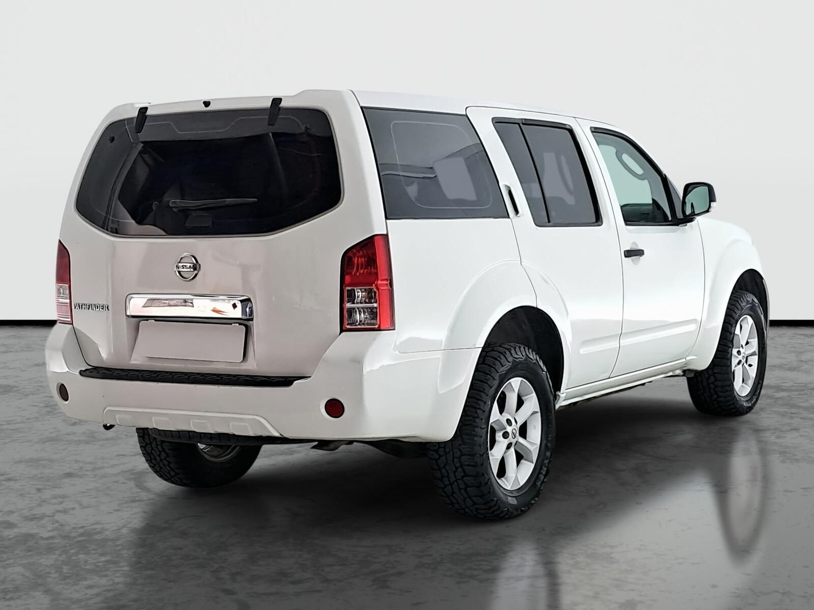 Nissan Pathfinder, 2.5 dCi, 4X4, 7 míst - fotka 5