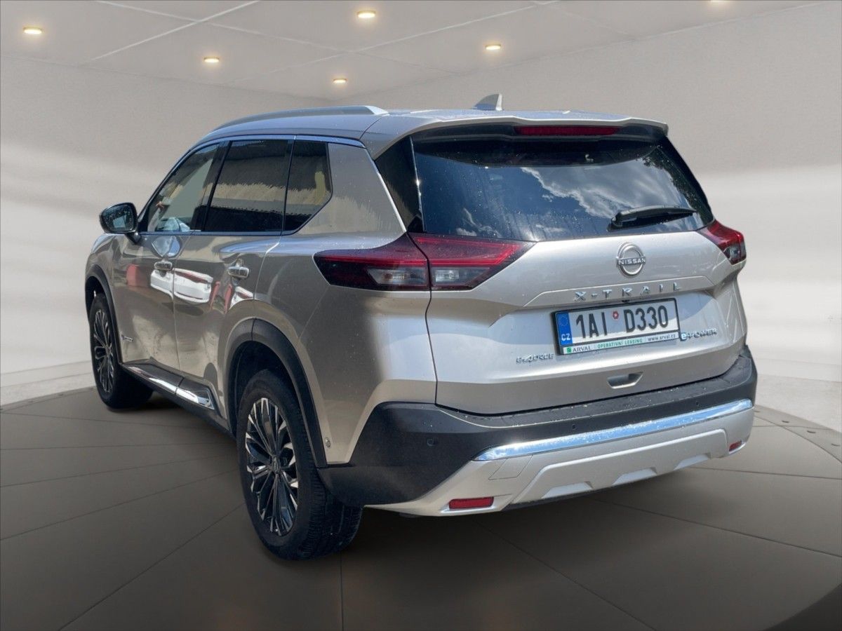 Nissan X-Trail, 1,5 e-P. e-F. TEKNA AWD AT - fotka 4