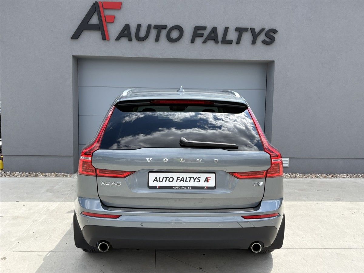 Volvo XC60, T4 155 KW POLESTAR MONENTUM - fotka 6