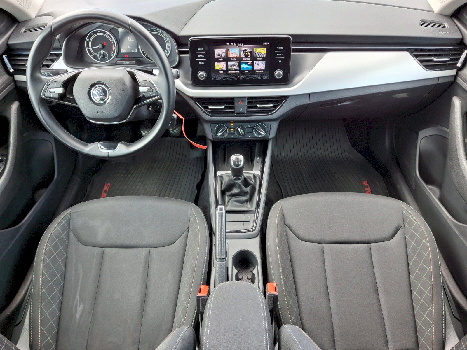 Škoda Scala, Ambition 1,0TSi 81kW - fotka 5