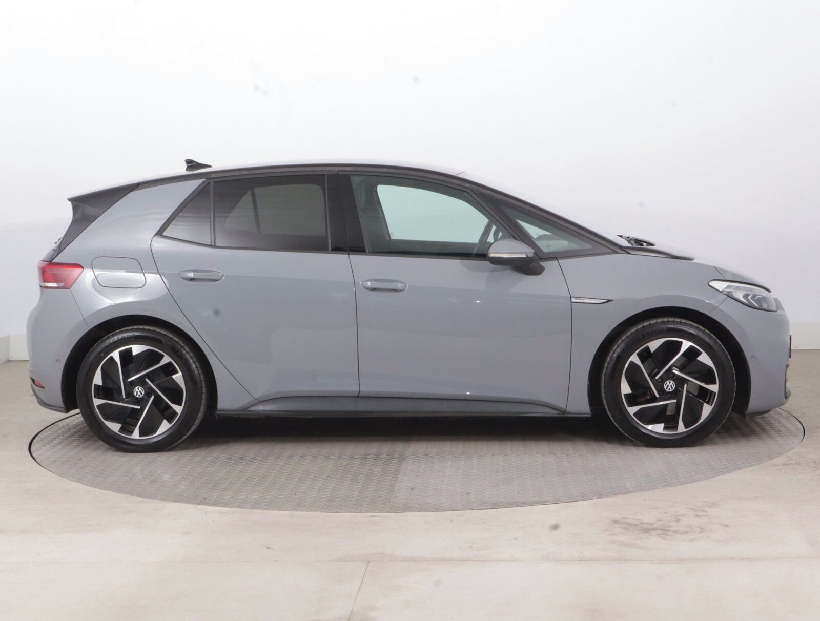 Volkswagen ID.3, Pro Perf. (62 kWh), SoH 89% - fotka 6