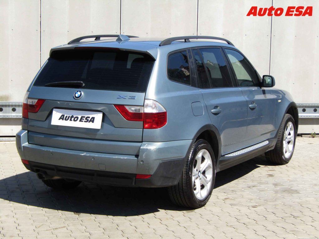 BMW X3, 2.0 D - fotka 4