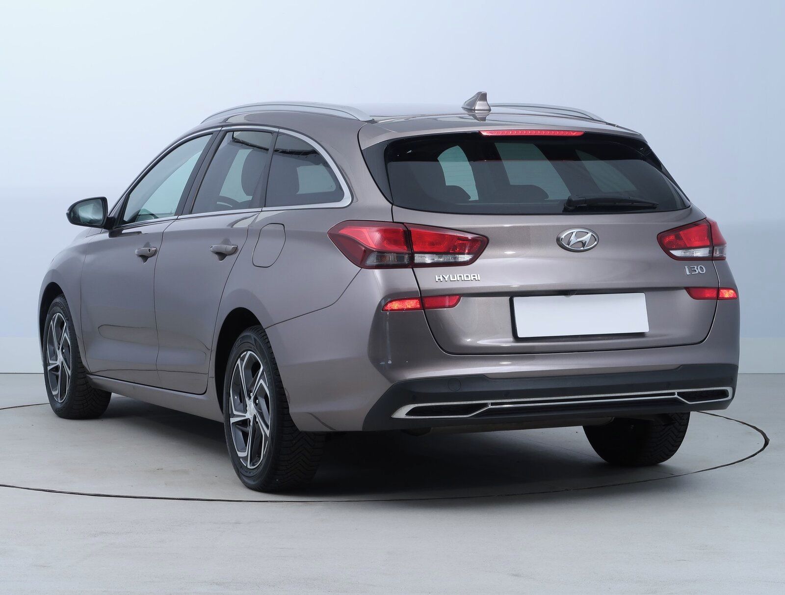 Hyundai i30, 1.0 T-GDI, Automat, Serv.kniha - fotka 4