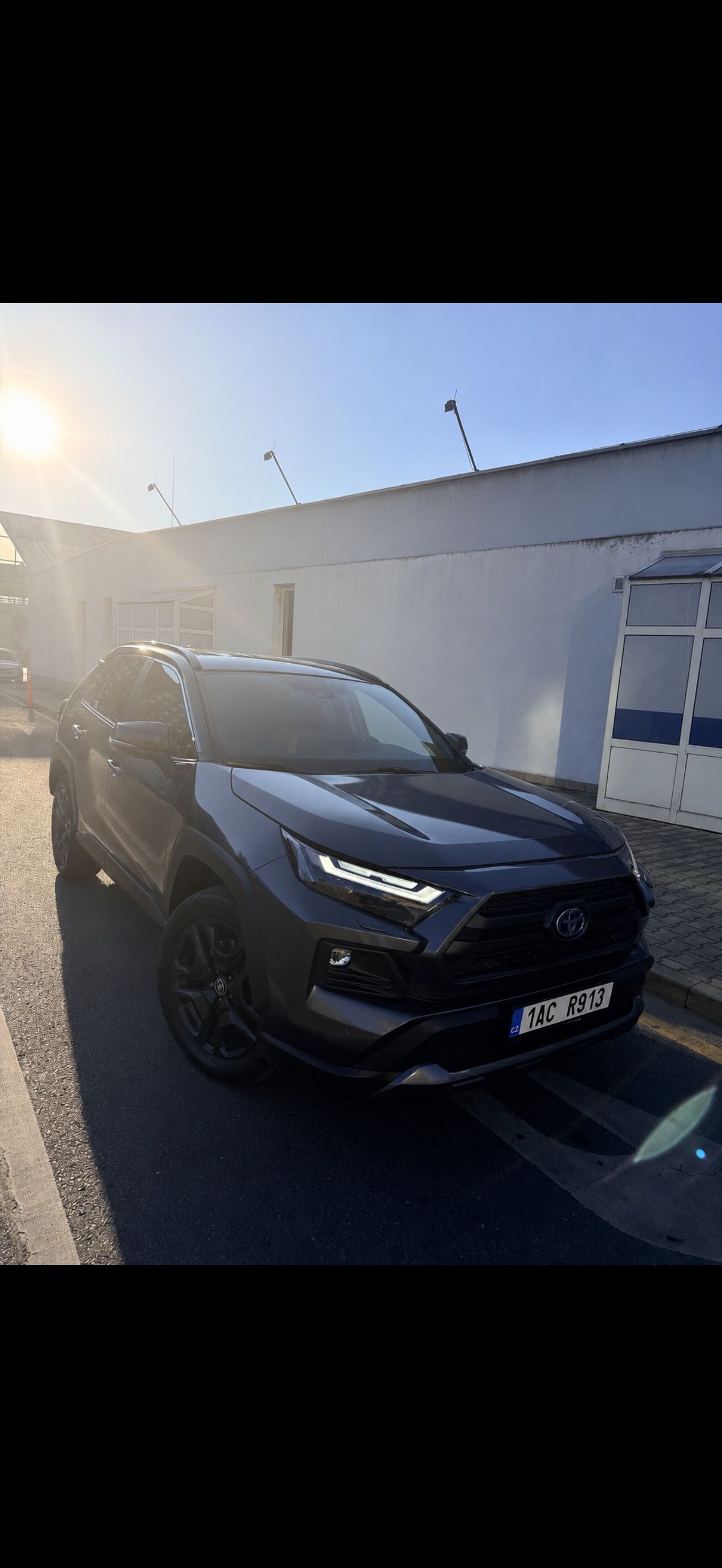 Toyota Rav4, 2.5 HEV 4x4 ADVENTURE DPH - fotka 6