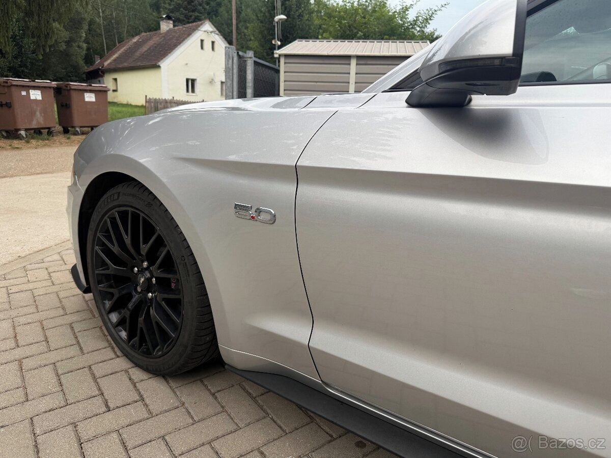 Ford Mustang, 5.0 V8 Cabrio 331kw Facelift - fotka 5