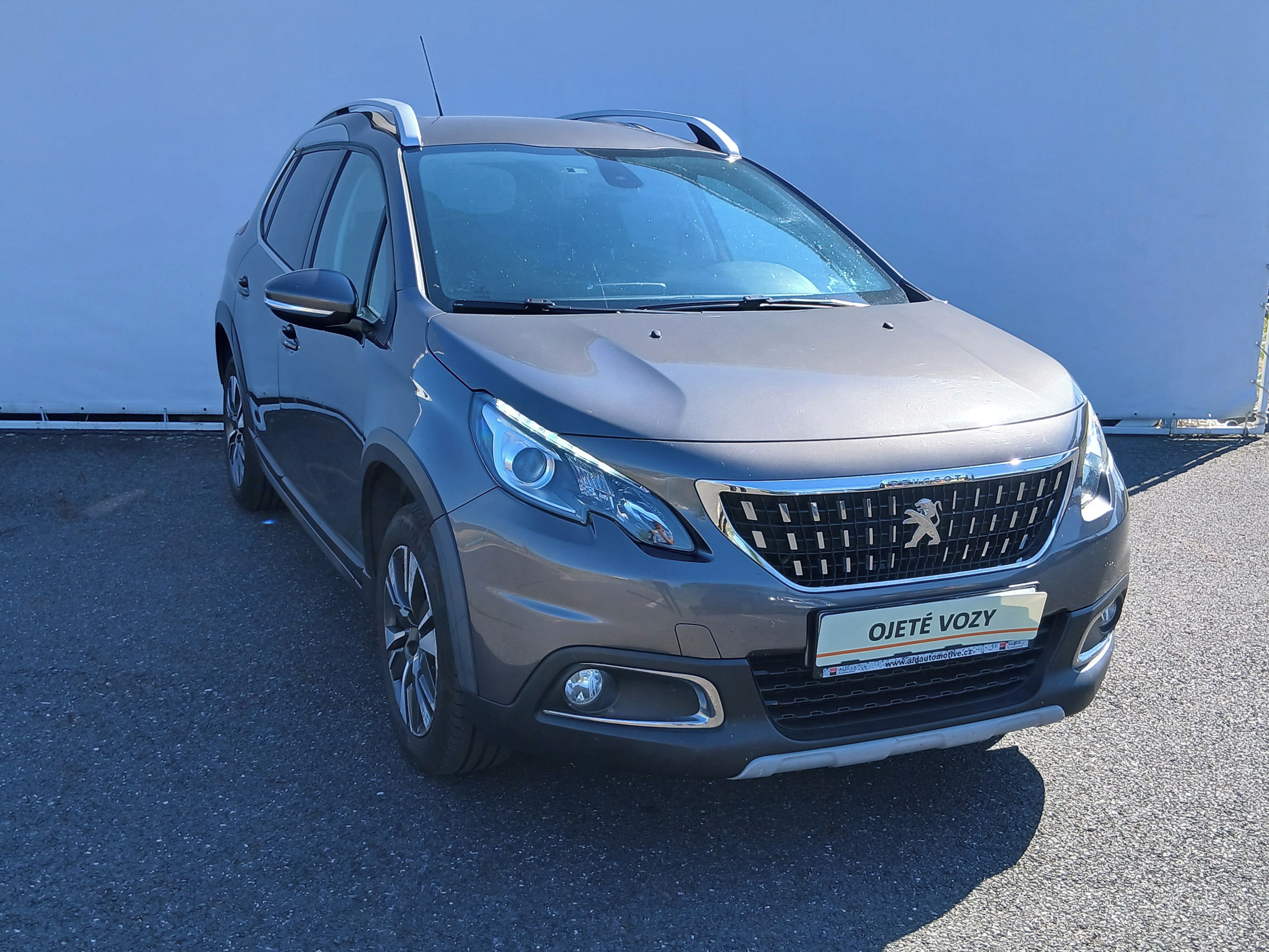 Peugeot 2008, 1.2 Pure tech - fotka 3