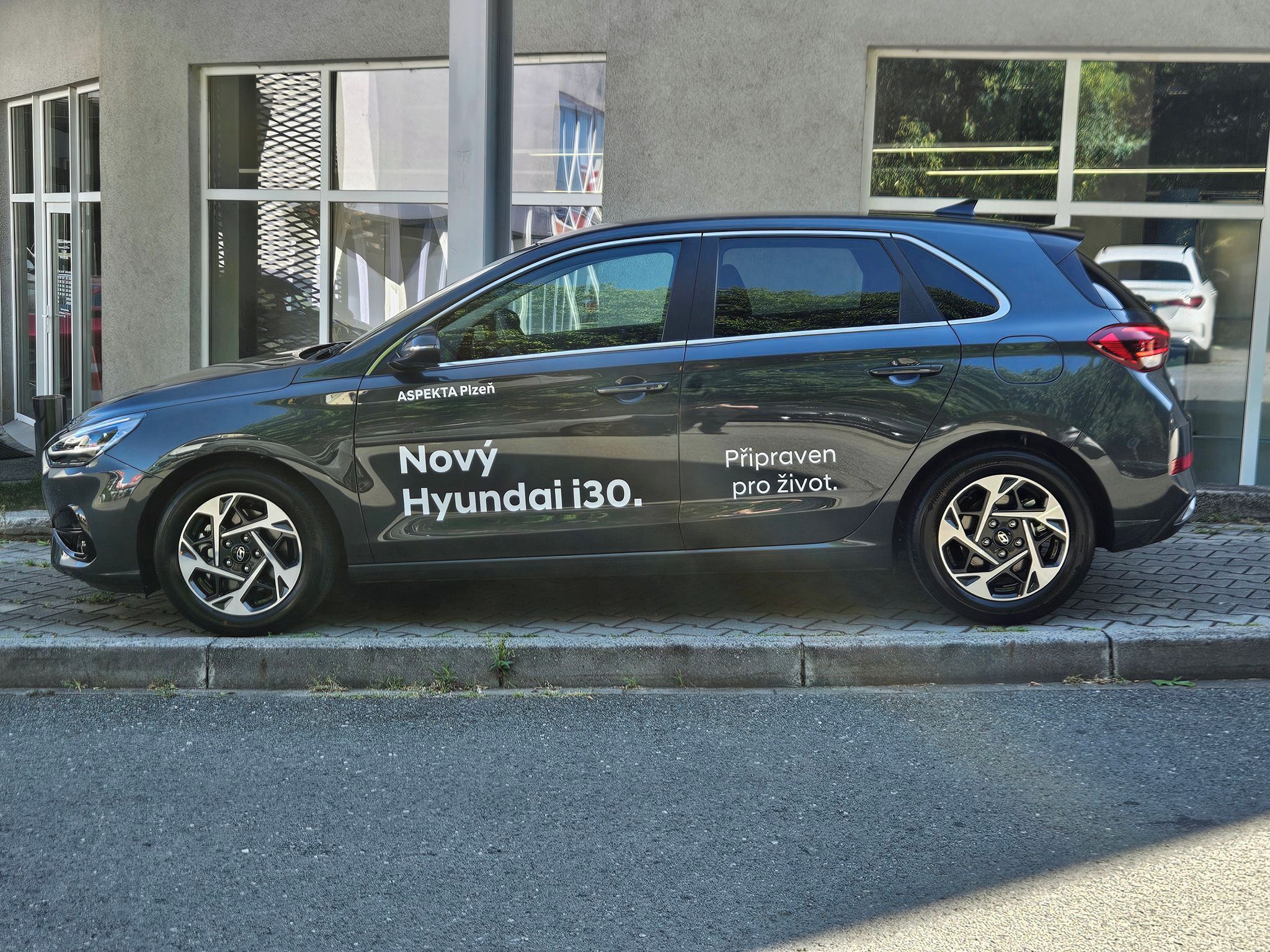 Hyundai i30, 1,0 T-GDi 84kW, Style, 1.maj. - fotka 2