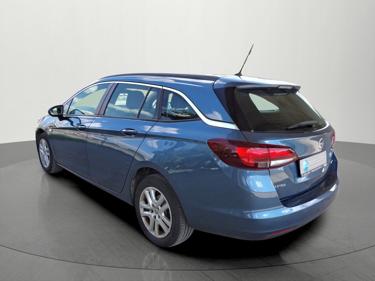 Opel Astra, 1.4 Turbo 92kW ST ČR 1maj. - fotka 3