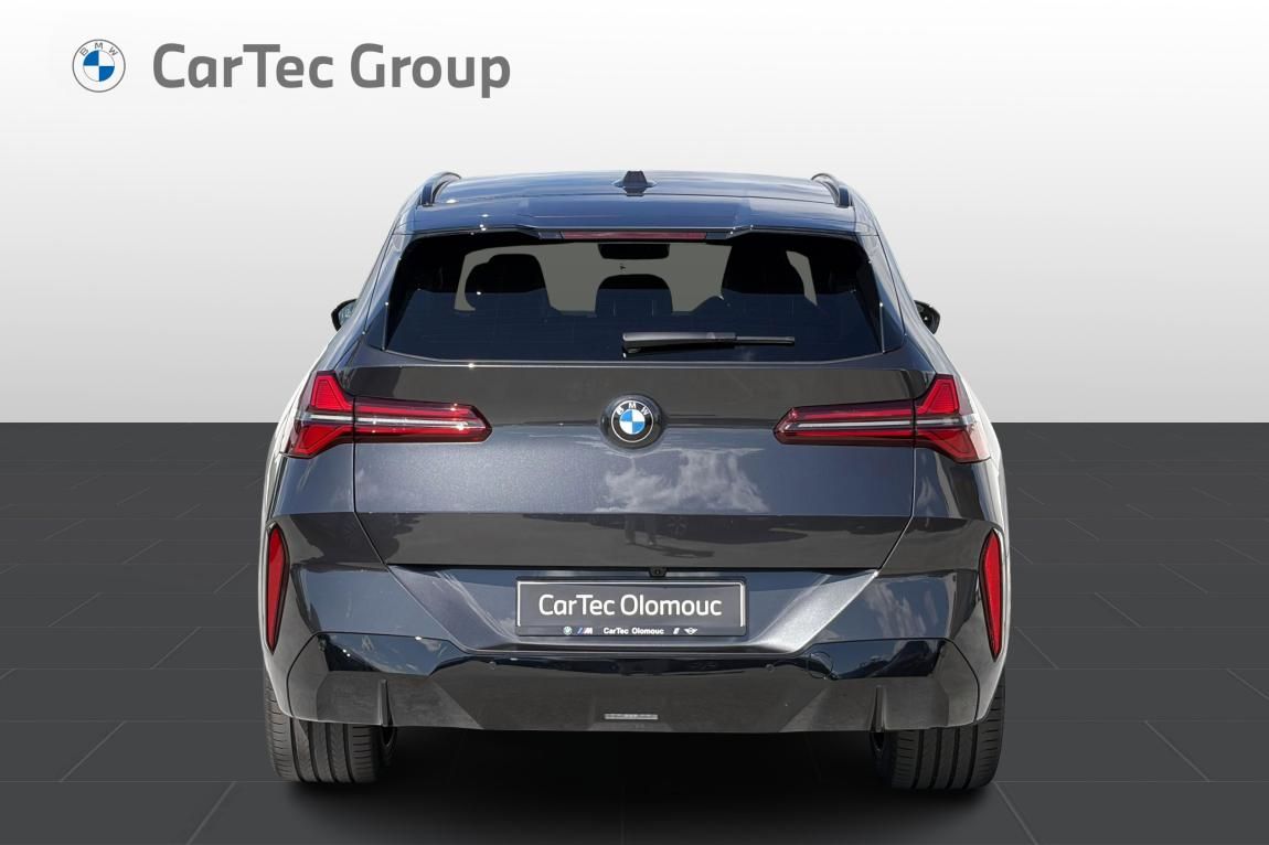 BMW X3, xDrive 40d - fotka 5