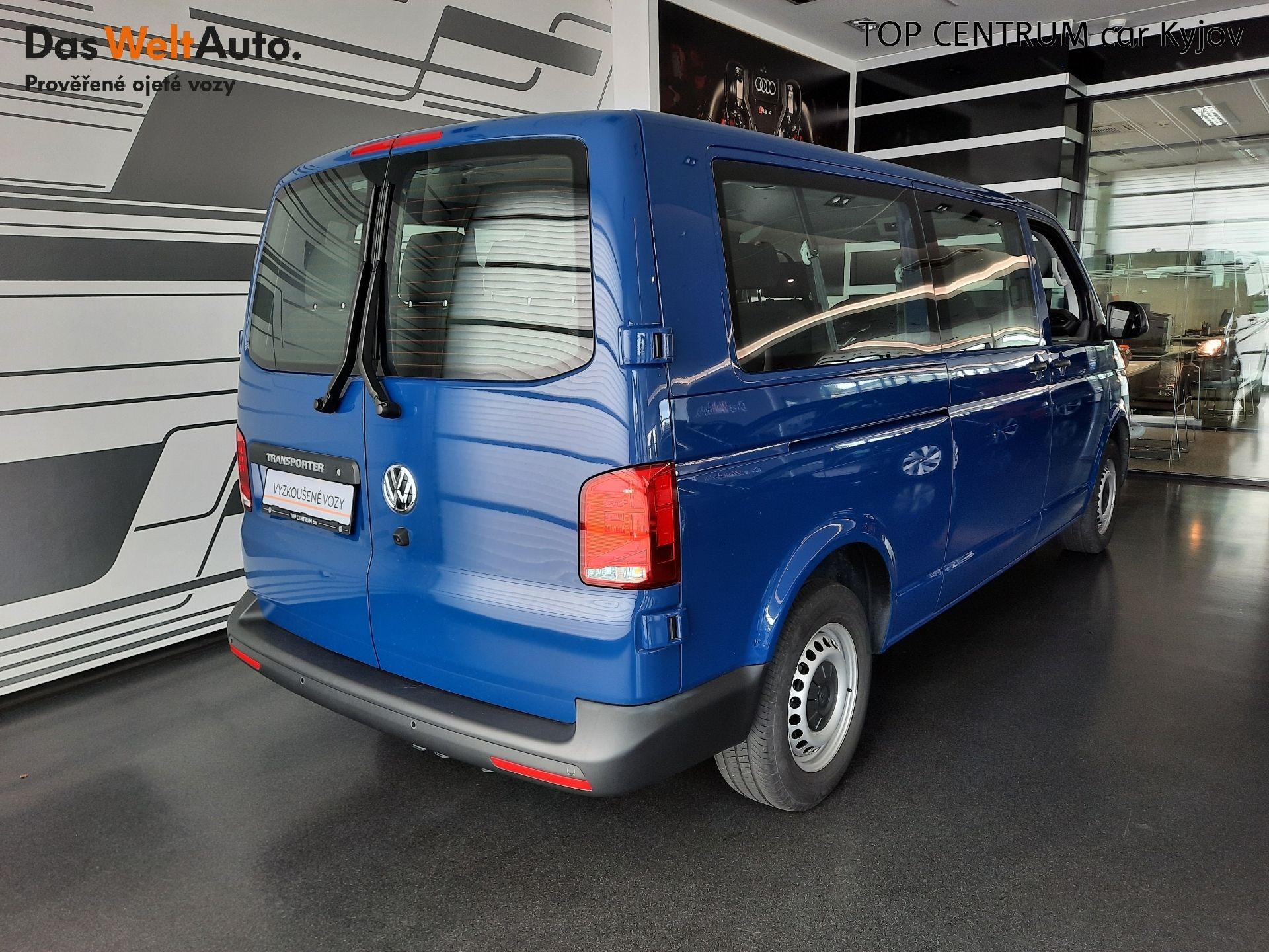 Volkswagen Transporter, 6.1 2.0 TDI (81kW/110k) 9 míst - fotka 2