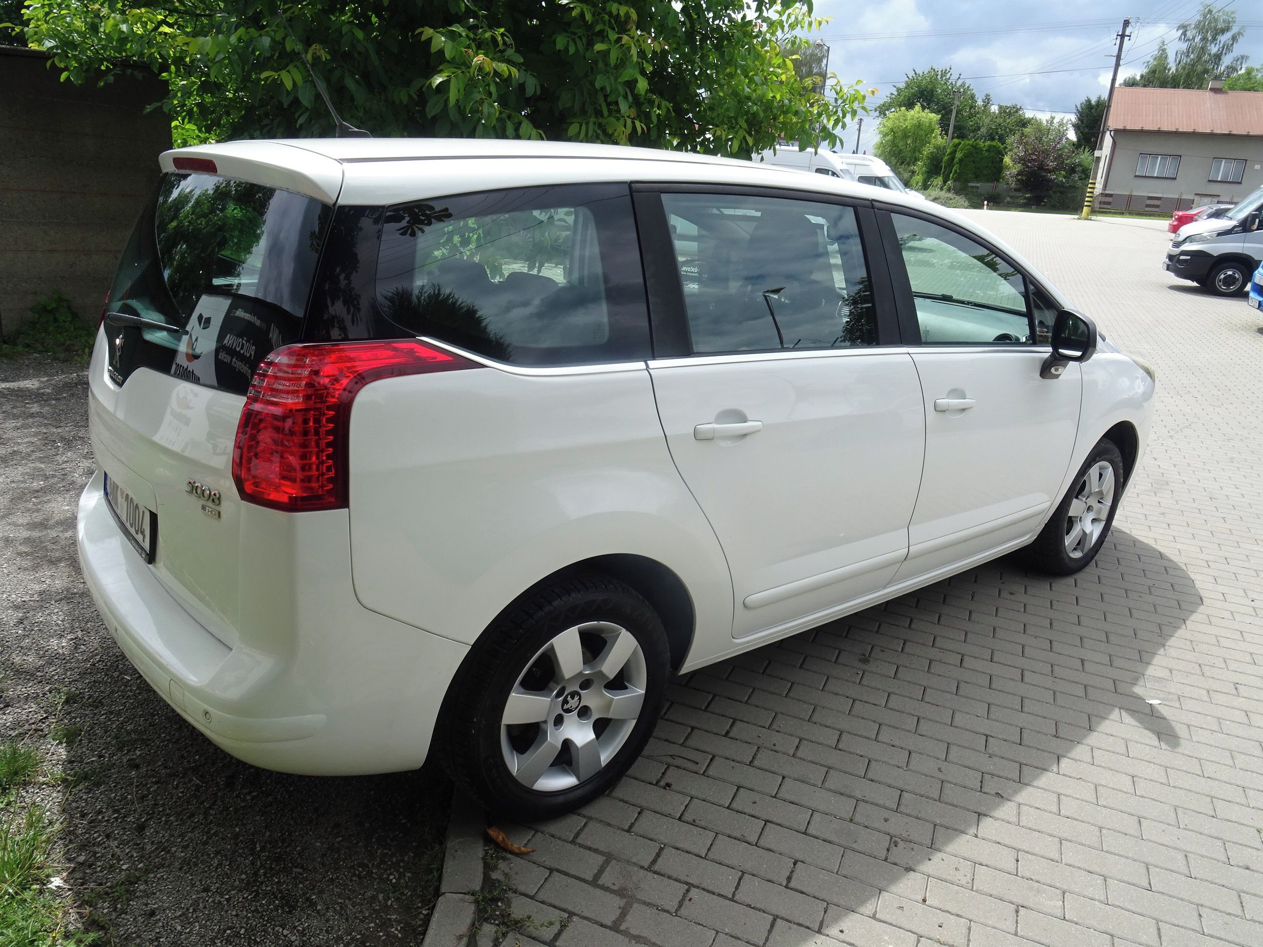 Peugeot 5008, 1.6 HDI, 7 MÍST - fotka 4