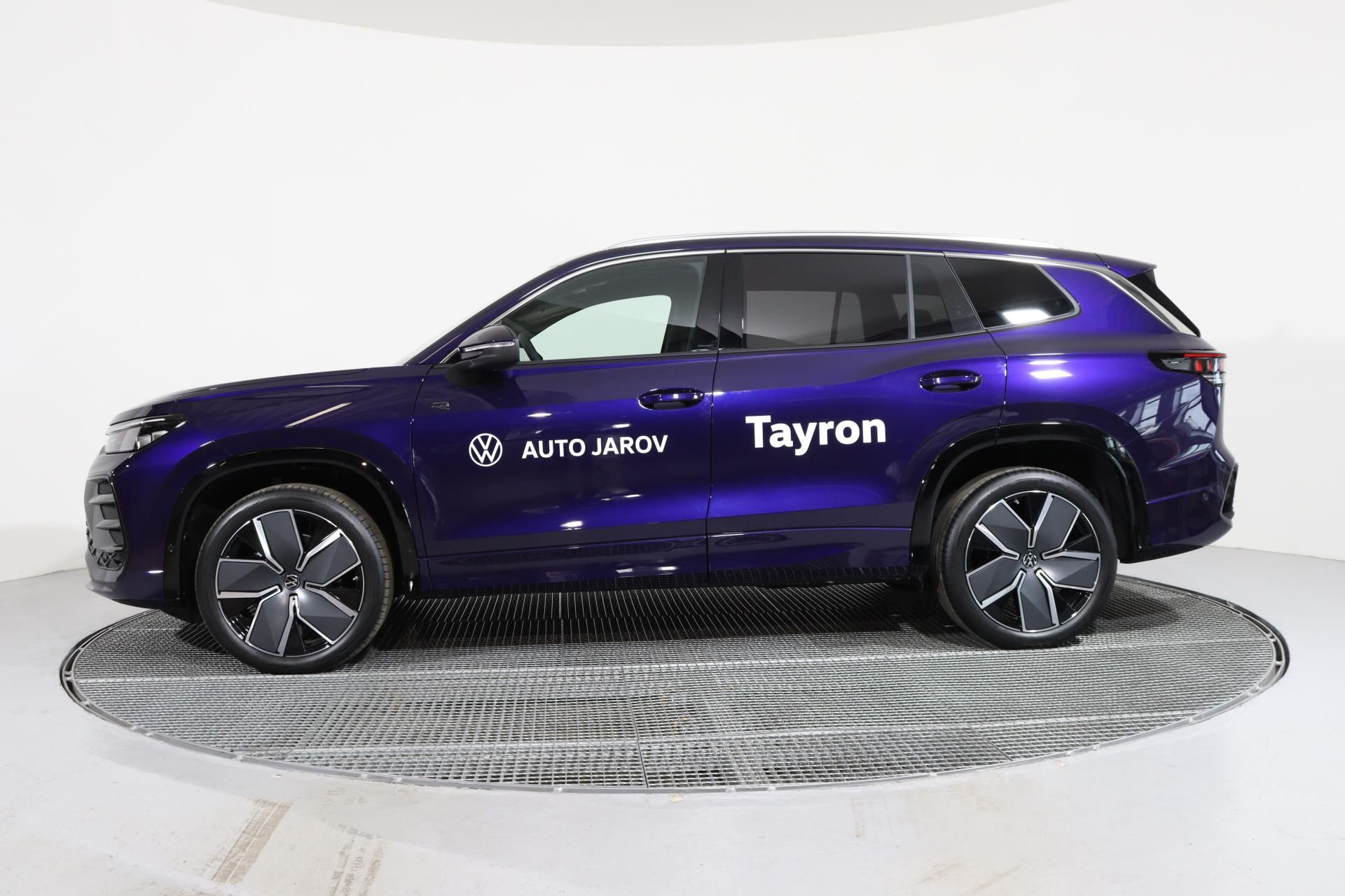 Volkswagen Tayron, R-Line People 2,0 TDI 142 kW 4 - fotka 2