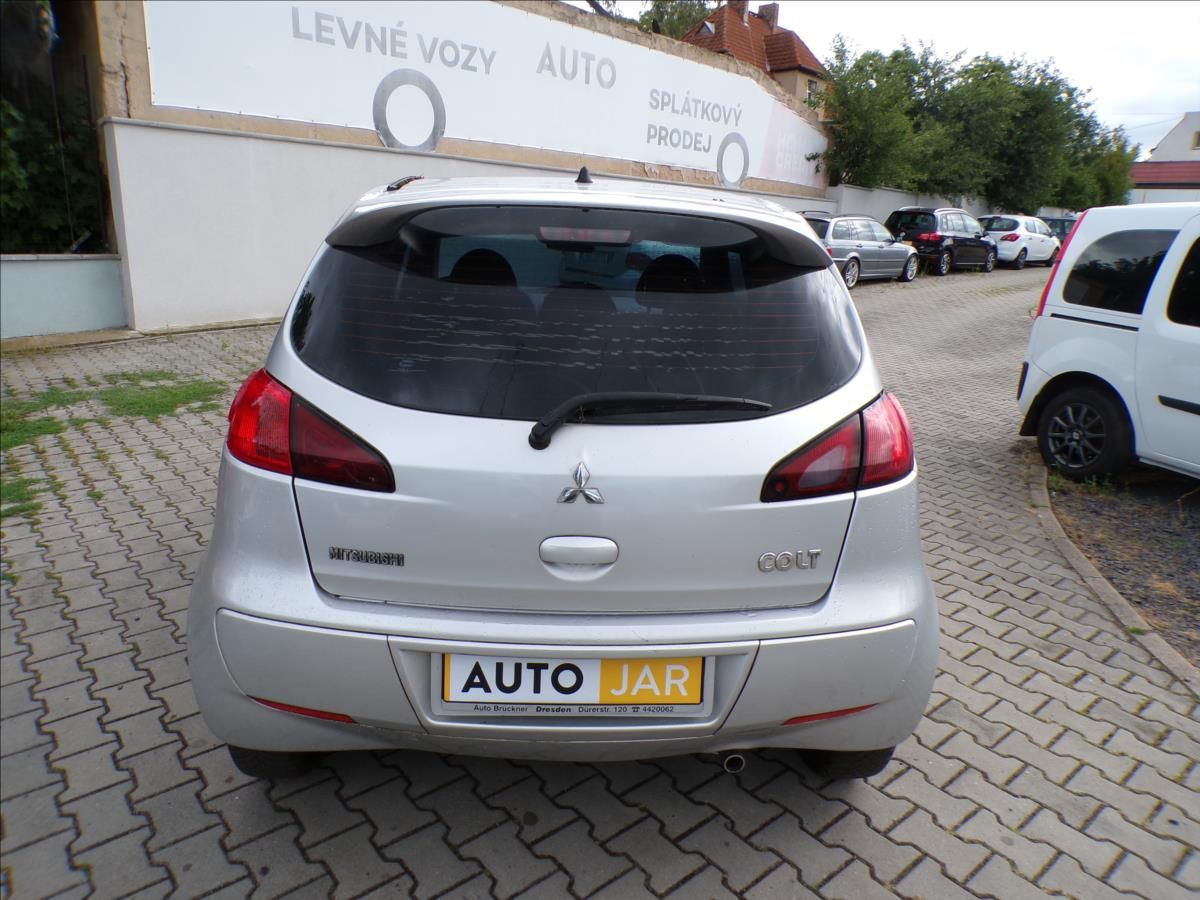 Mitsubishi Colt, 1,3 i - fotka 6