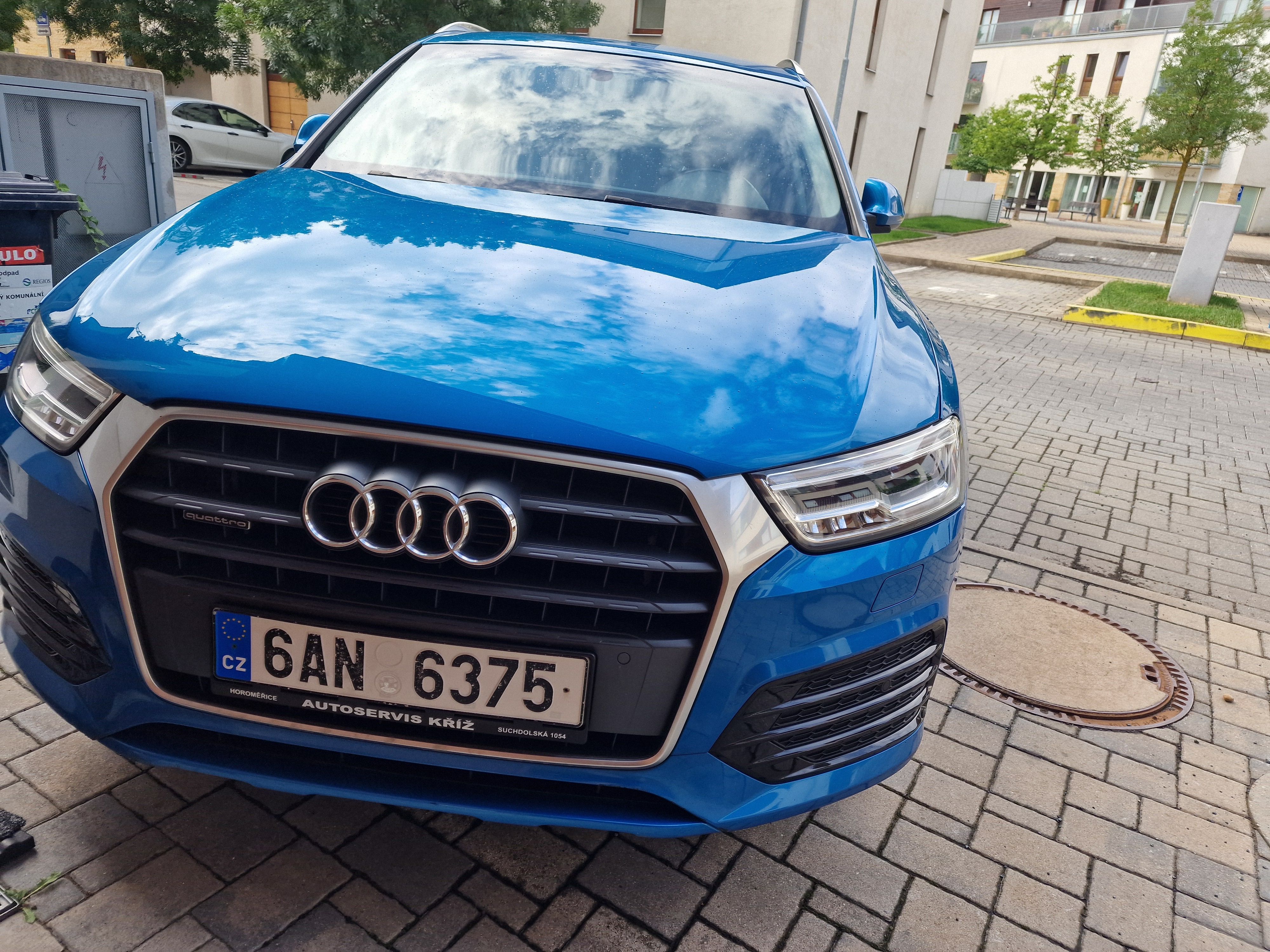 Audi Q3, 2.0 TDI quattro Automat - fotka 3