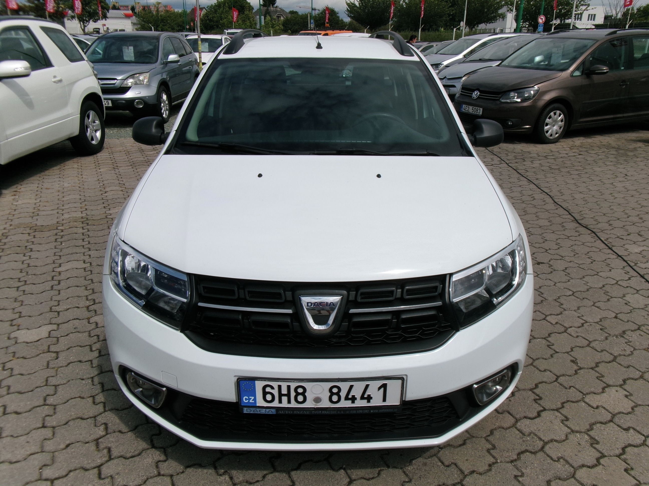 Dacia Logan, 1.2 54kw,1.maj.CZ,2x kola - fotka 2