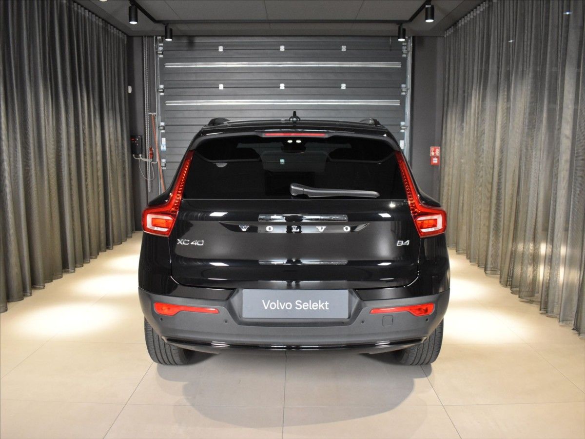 Volvo XC40, 2,0 B4 Ultra Panorama,BLIS - fotka 5