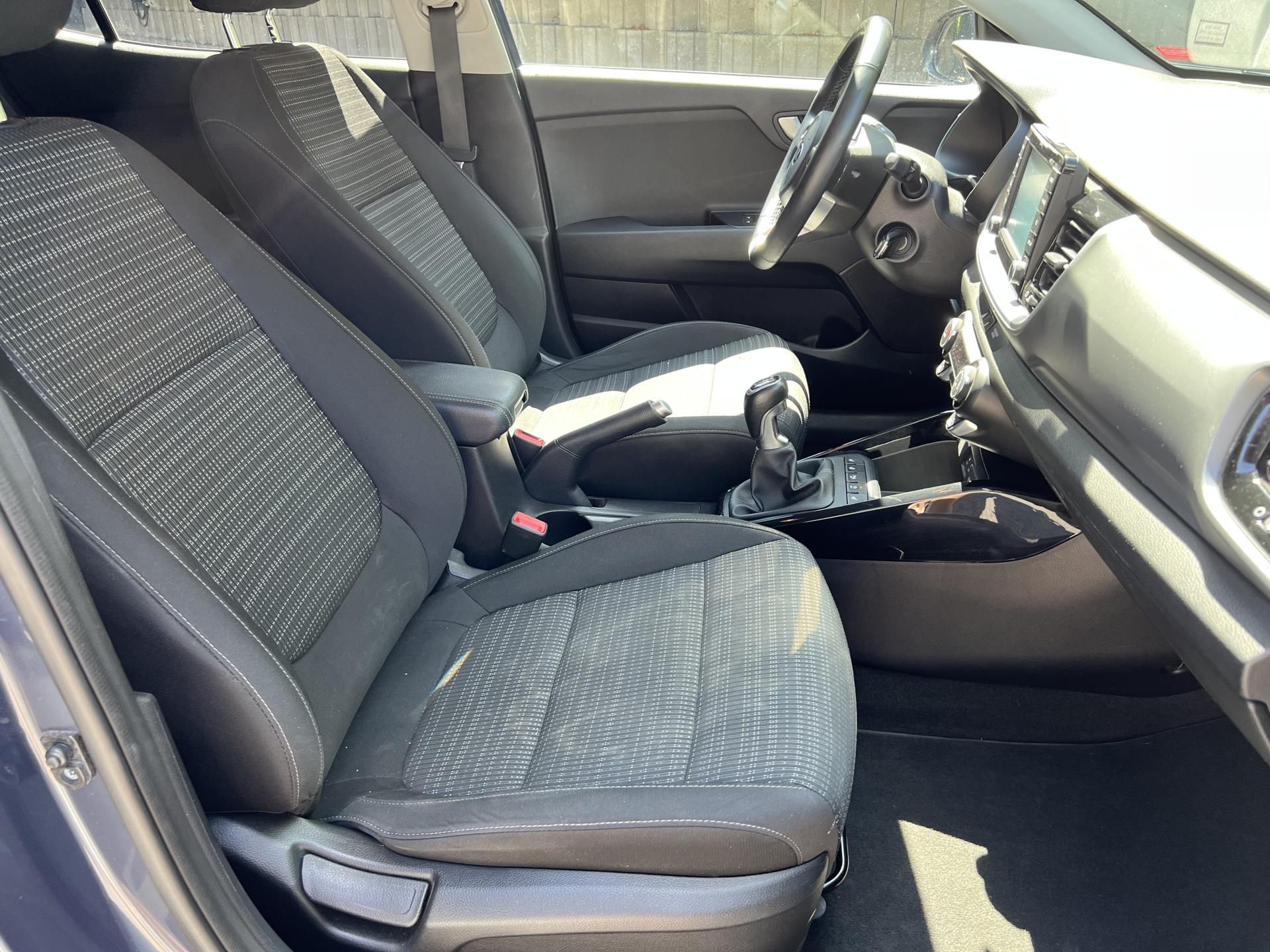Kia Stonic, 1.0 T-GDi 74 kW SERVISKA - fotka 6