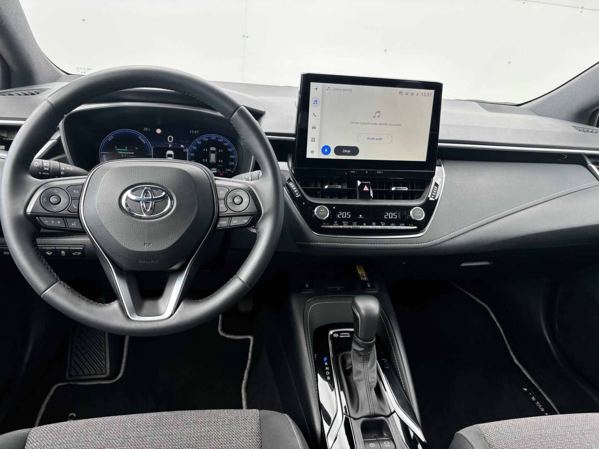 Toyota Corolla, 1.8 HSD e-CVT Style Tech - fotka 5