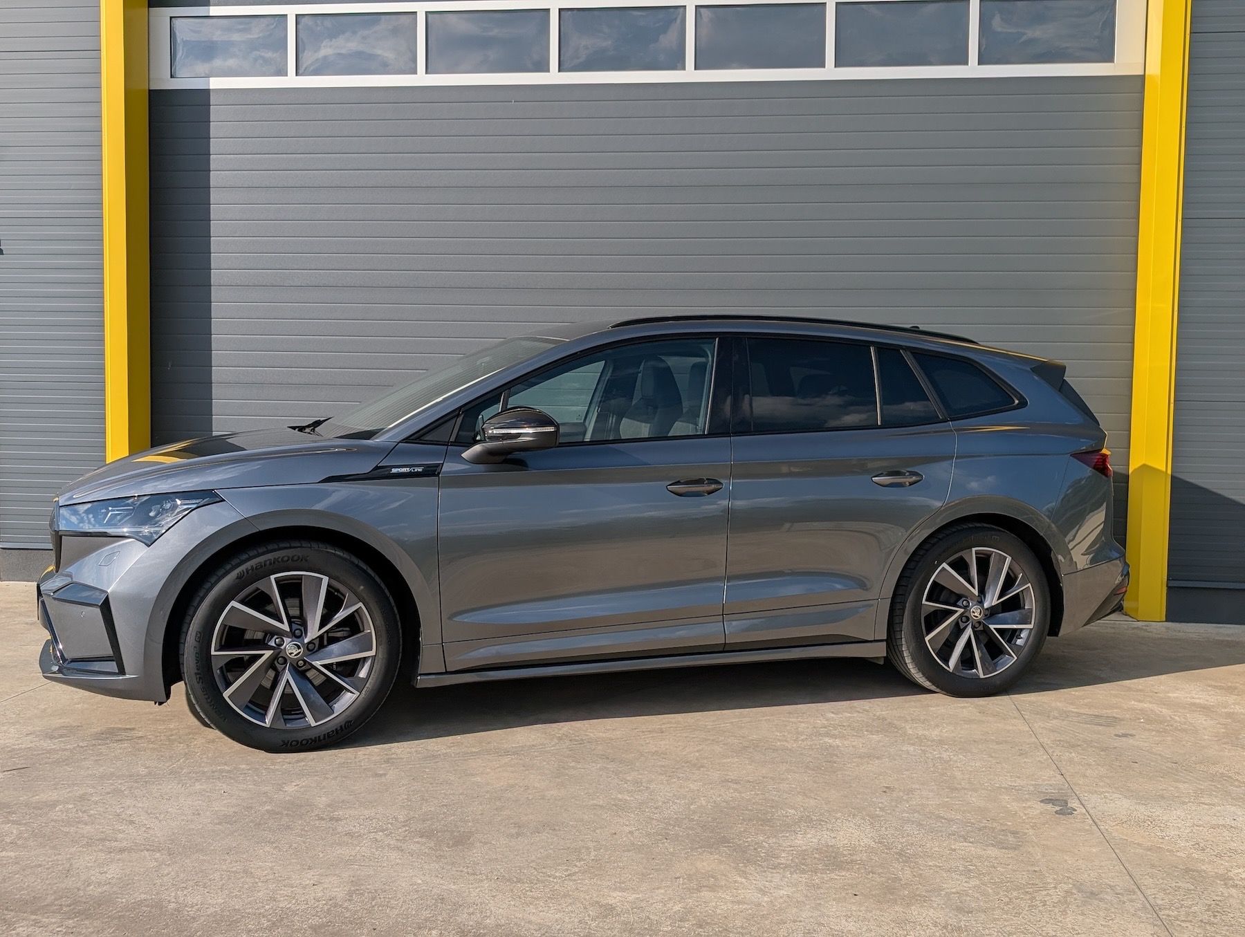 Škoda Enyaq, Sportline, Keyless, Tažné, 92% - fotka 6