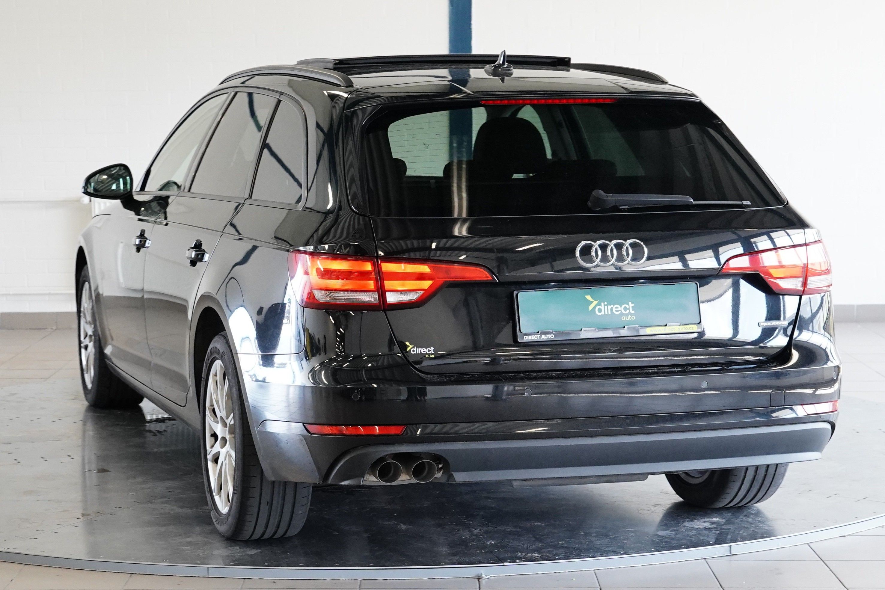 Audi A4, 2.0 TDI 140 kW Quattro - fotka 4