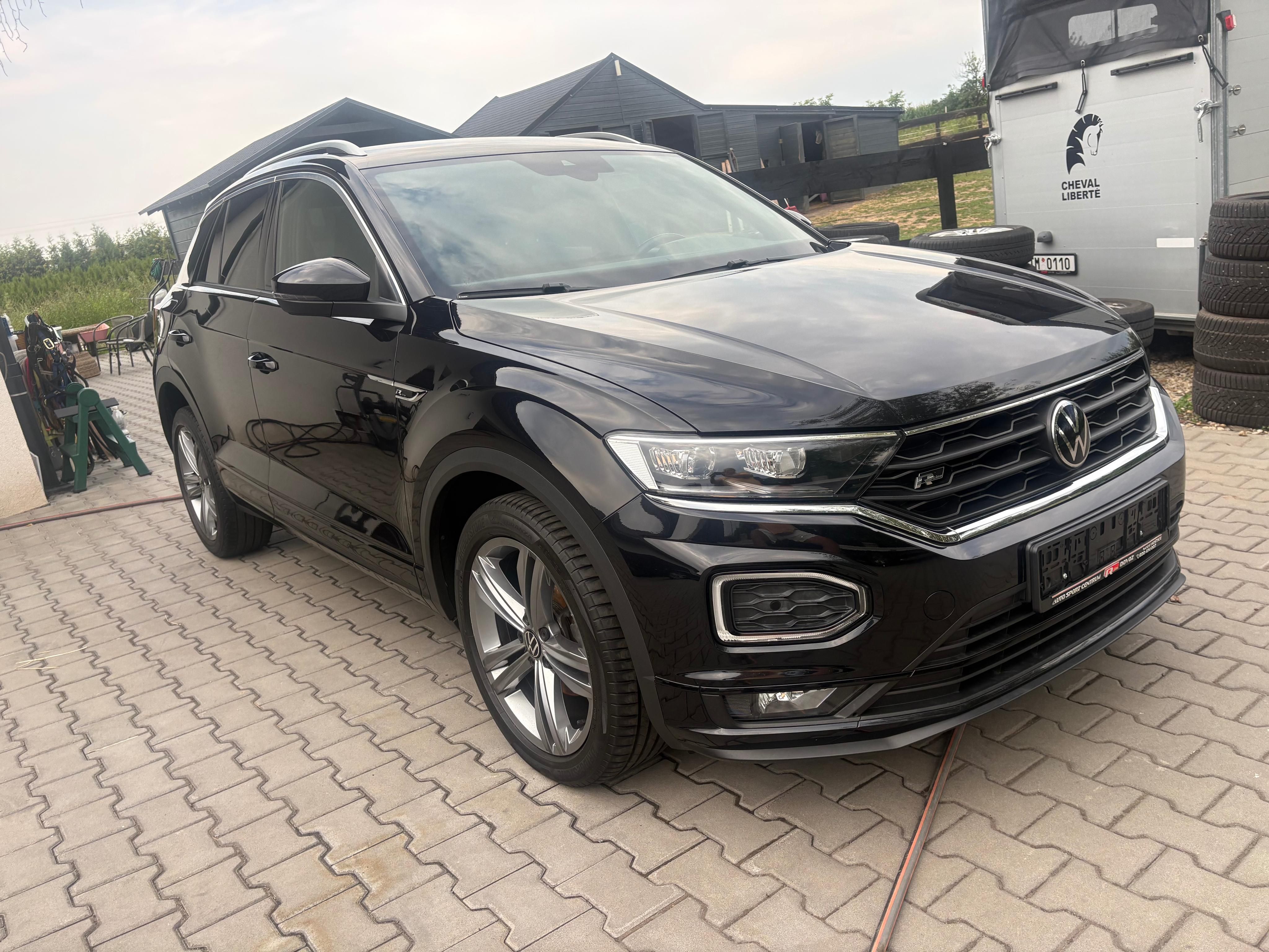 Volkswagen T-Roc, 1.5TSI Dsg R line Matrix - fotka 3